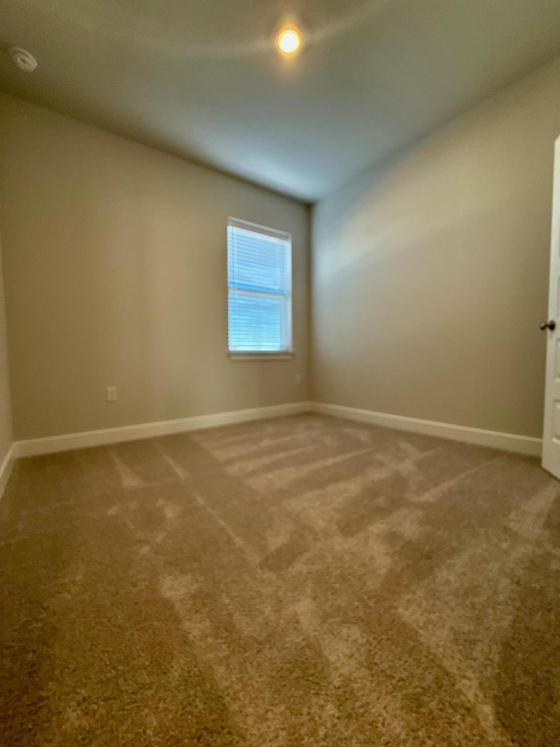 533 Emory Crossing Blvd, Hutto, TX 78634