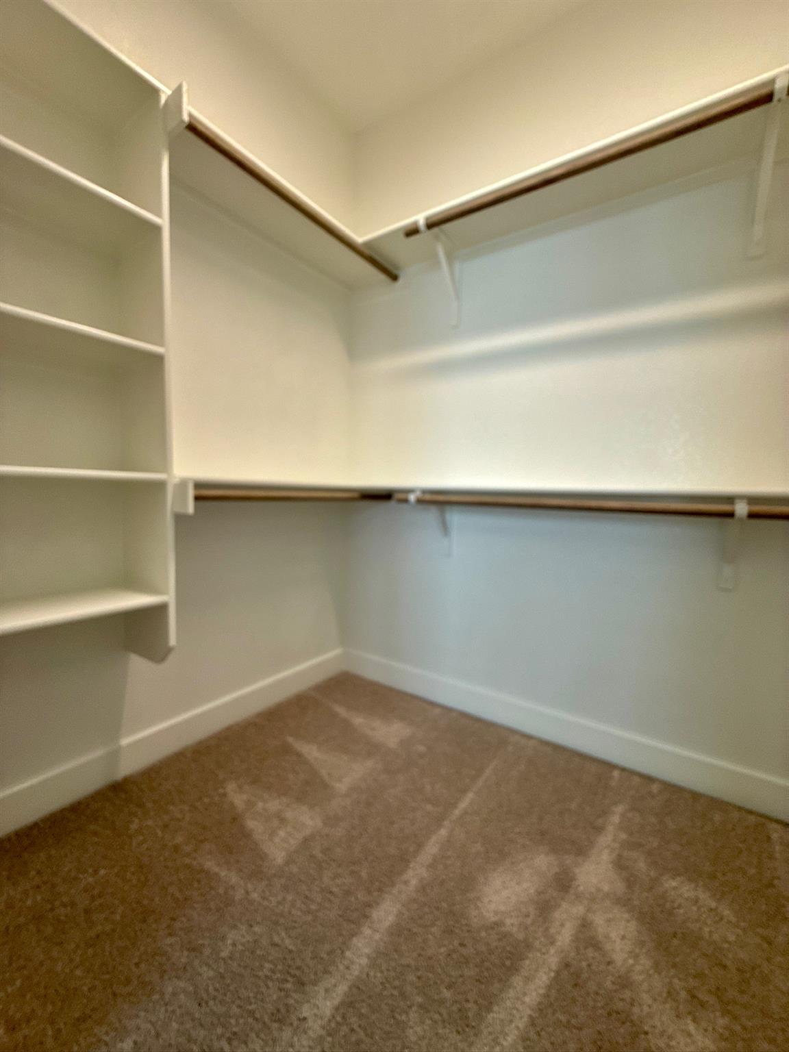 533 Emory Crossing Blvd, Hutto, TX 78634