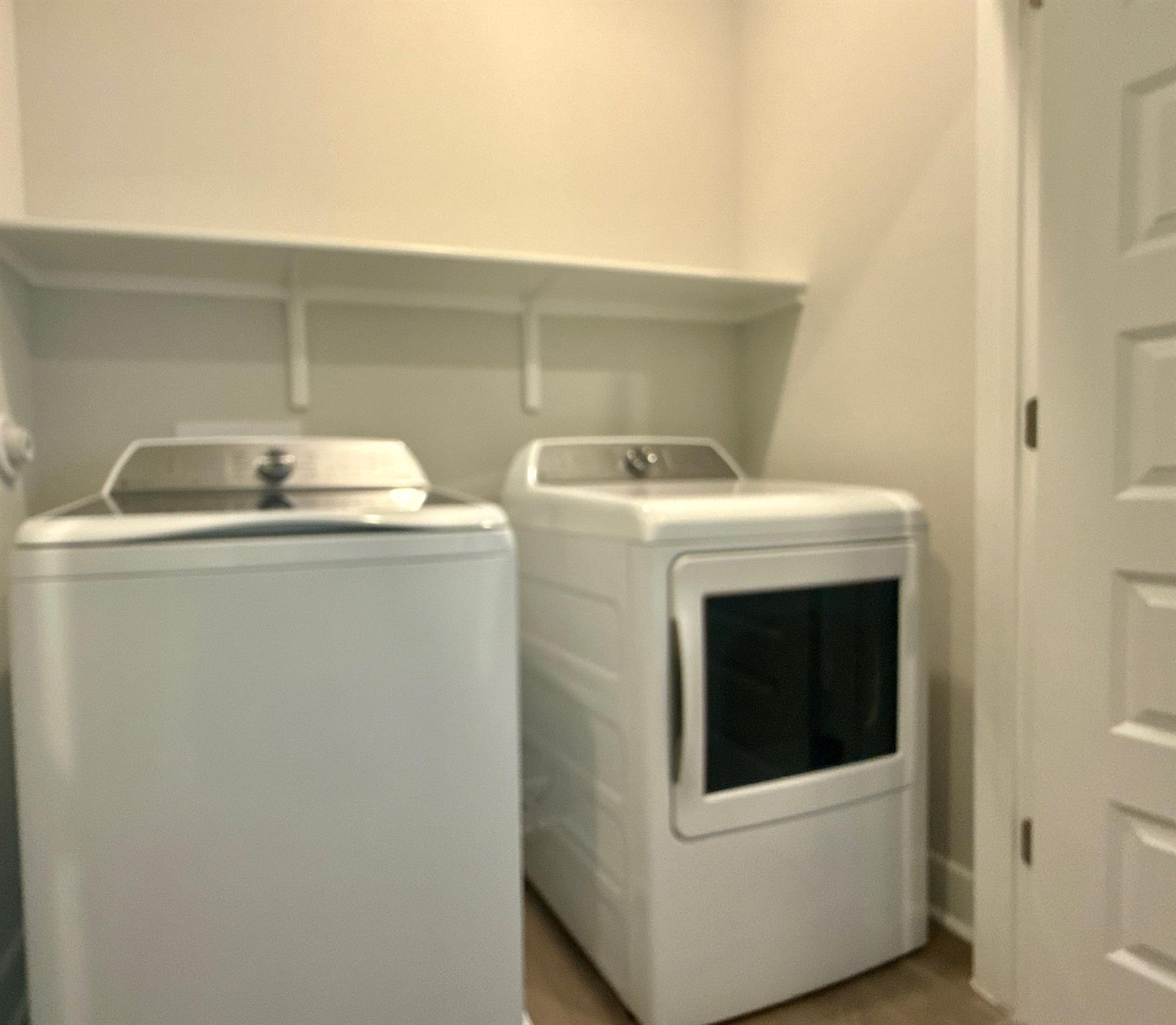 533 Emory Crossing Blvd, Hutto, TX 78634