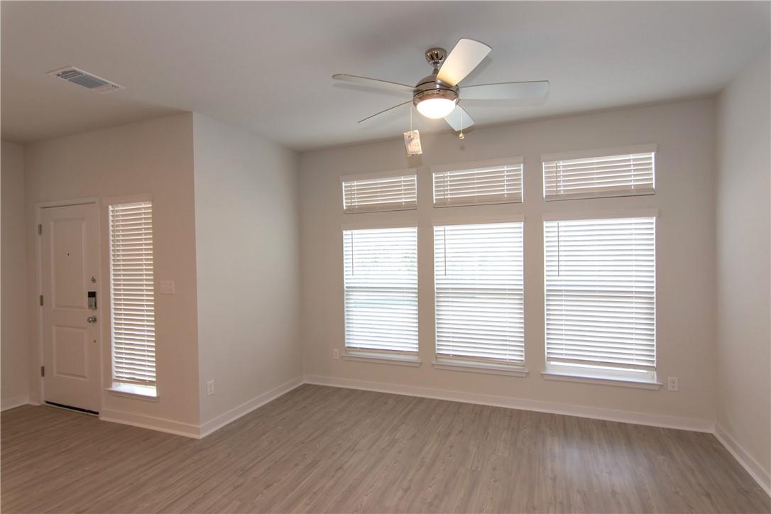 605 N West South St St # 391, Leander, TX 78641