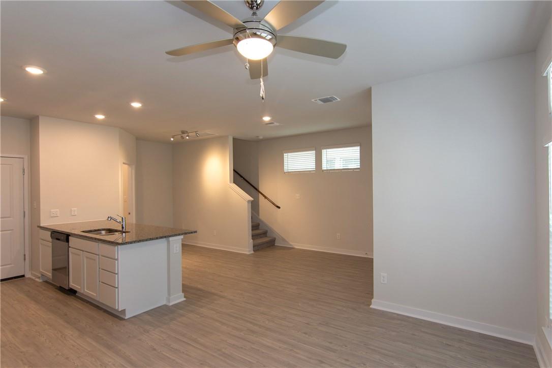 605 N West South St St # 391, Leander, TX 78641