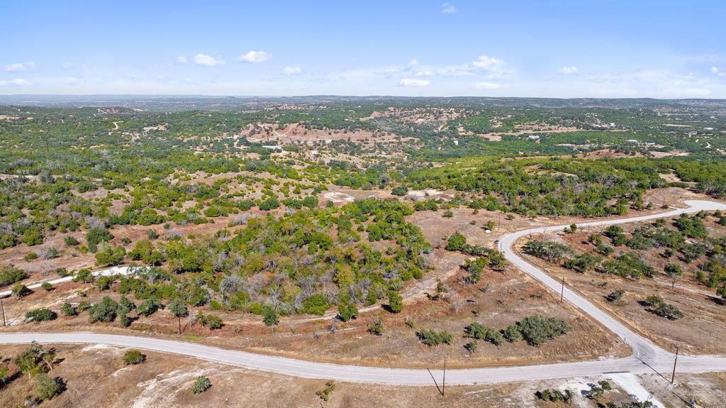 41 Moon Beam Ct, Blanco, TX 78606