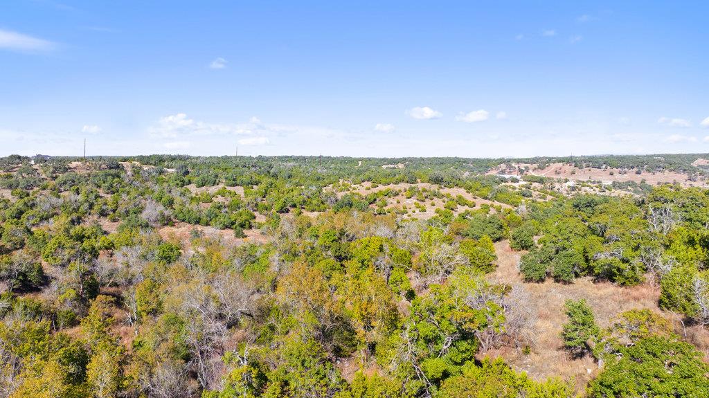 41 Moon Beam Ct, Blanco, TX 78606