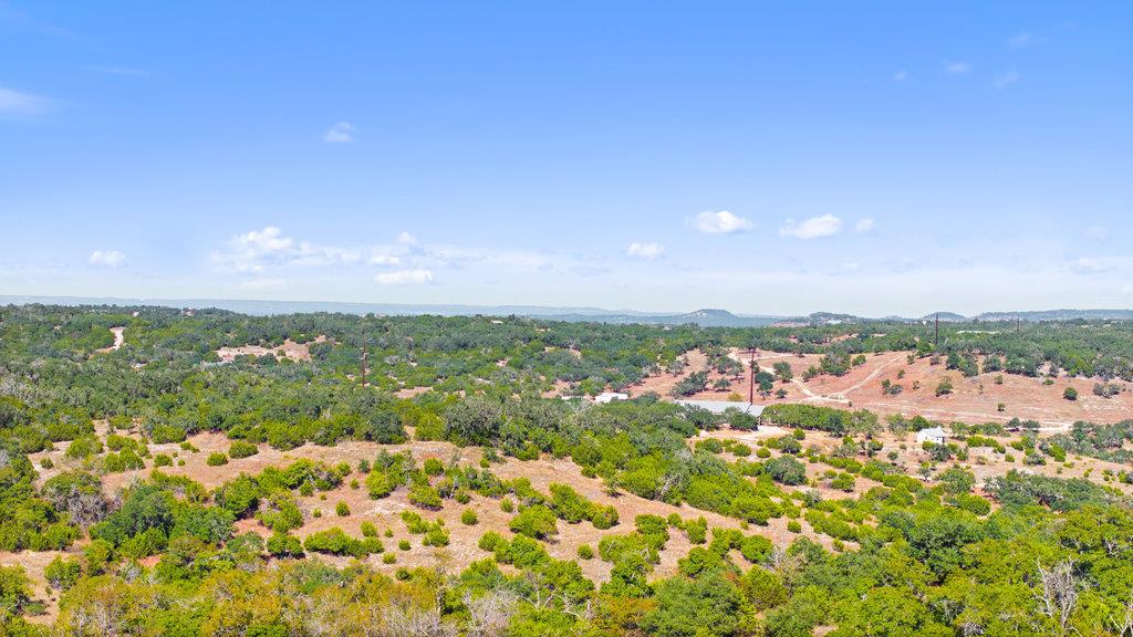 41 Moon Beam Ct, Blanco, TX 78606