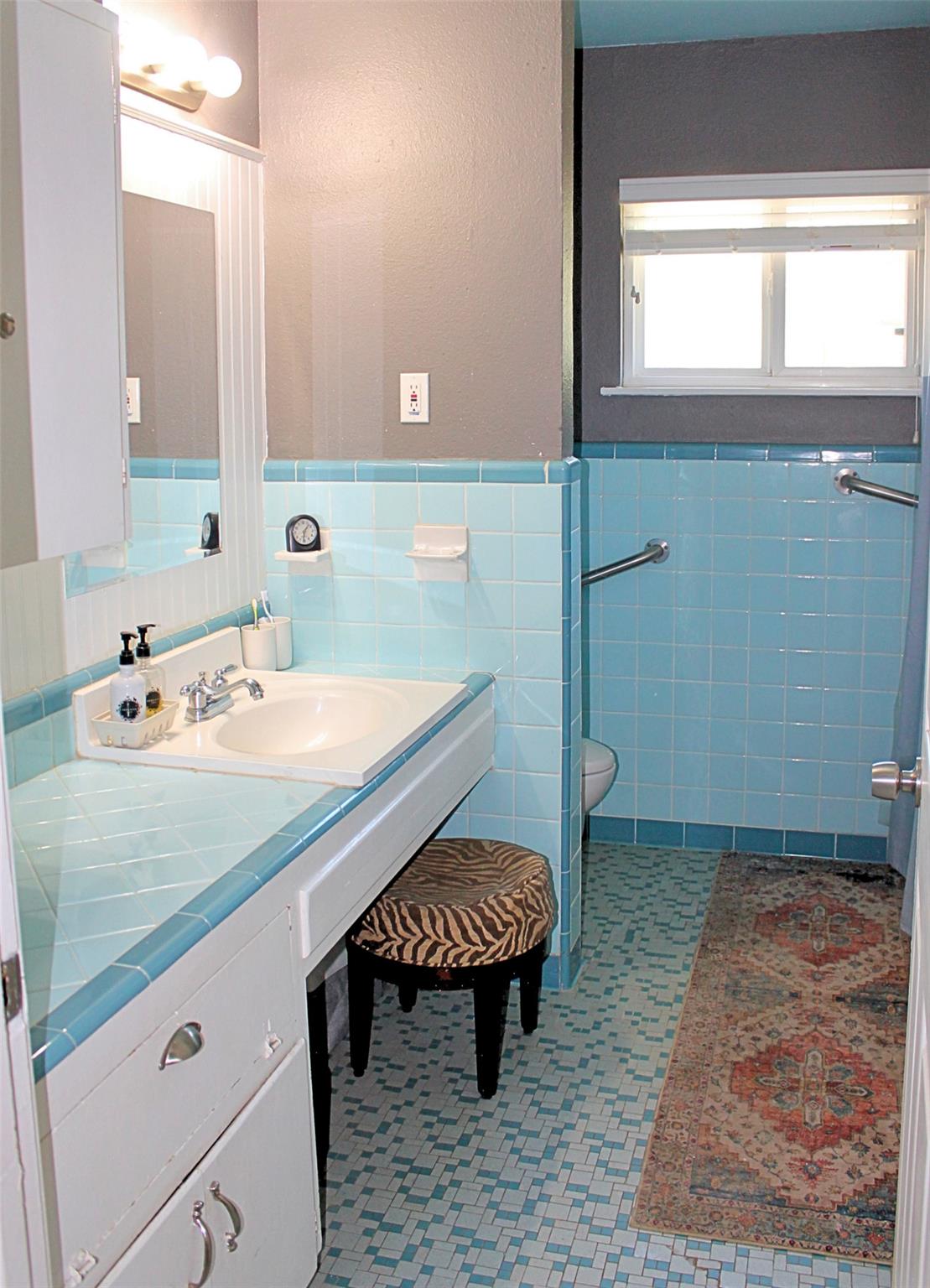 2105 Allred Dr, Austin, TX 78748