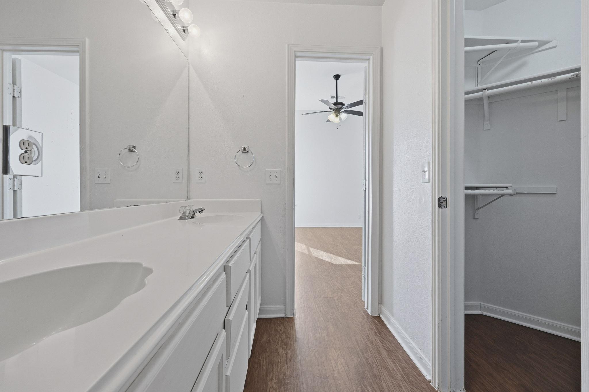 5237 Coppermead Ln, Austin, TX 78754