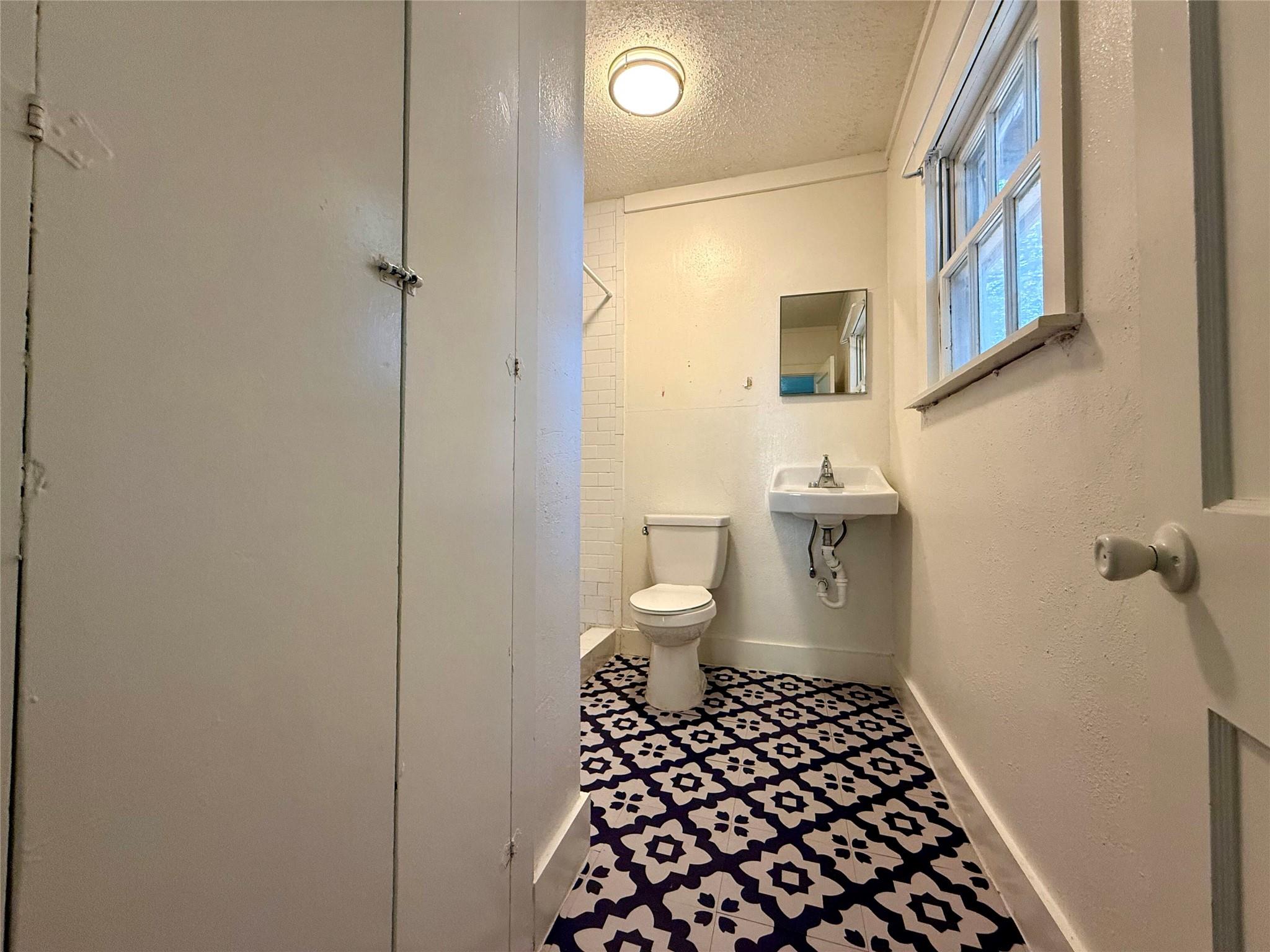 916 Keith Ln # C, Austin, TX 78705