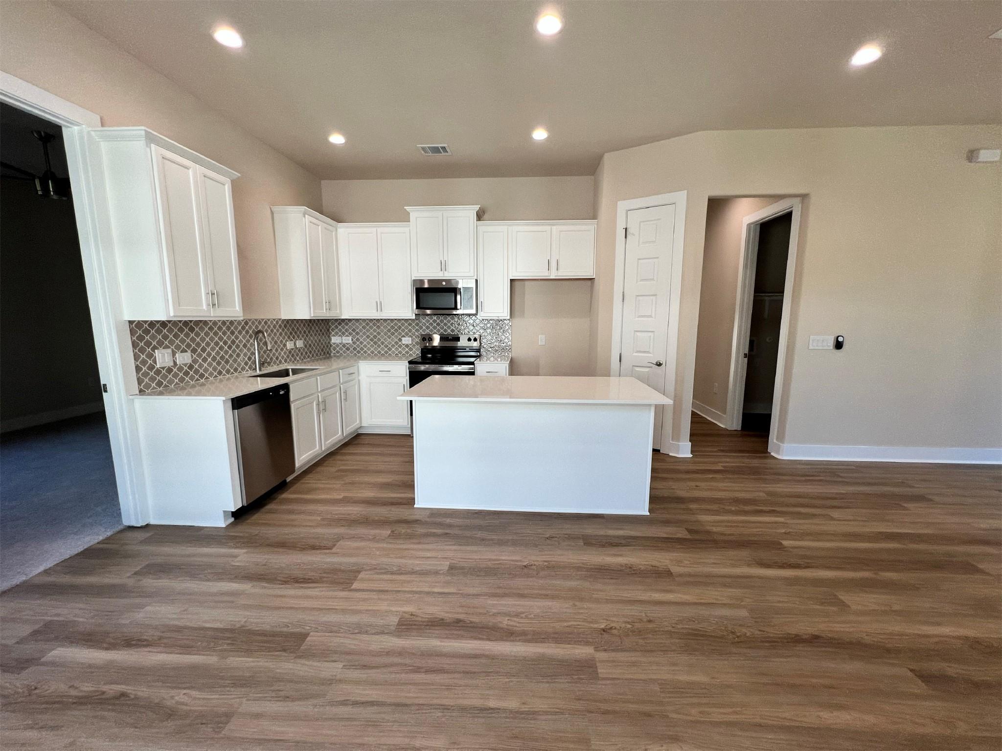 625 Birch Ln, Cottonwood Shores, TX 78657