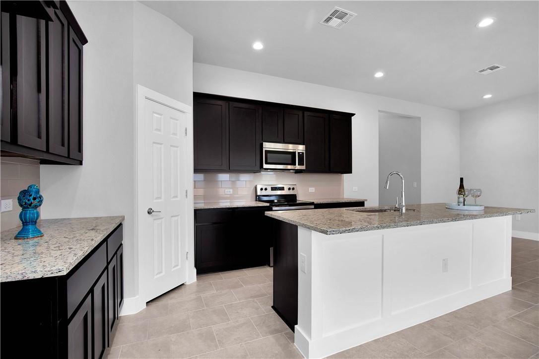 9708 Evening Canopy Dr, Manor, TX 78653