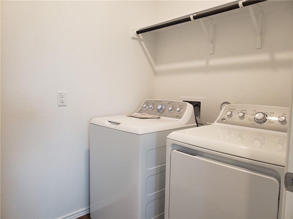 125 Wolseley Dr, Hutto, TX 78634