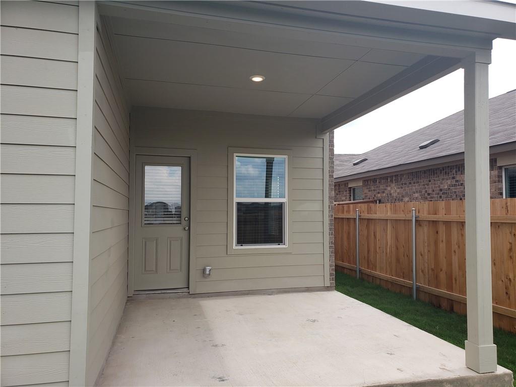 125 Wolseley Dr, Hutto, TX 78634