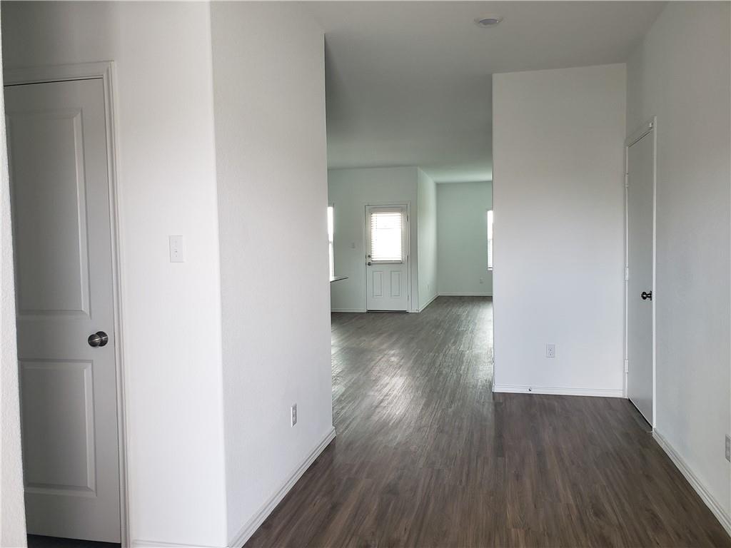 125 Wolseley Dr, Hutto, TX 78634