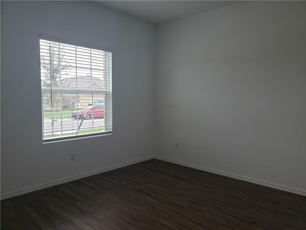 125 Wolseley Dr, Hutto, TX 78634