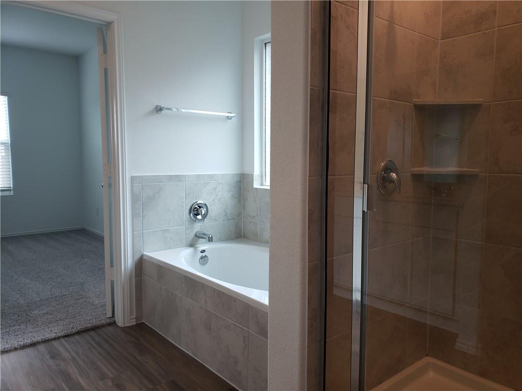 125 Wolseley Dr, Hutto, TX 78634