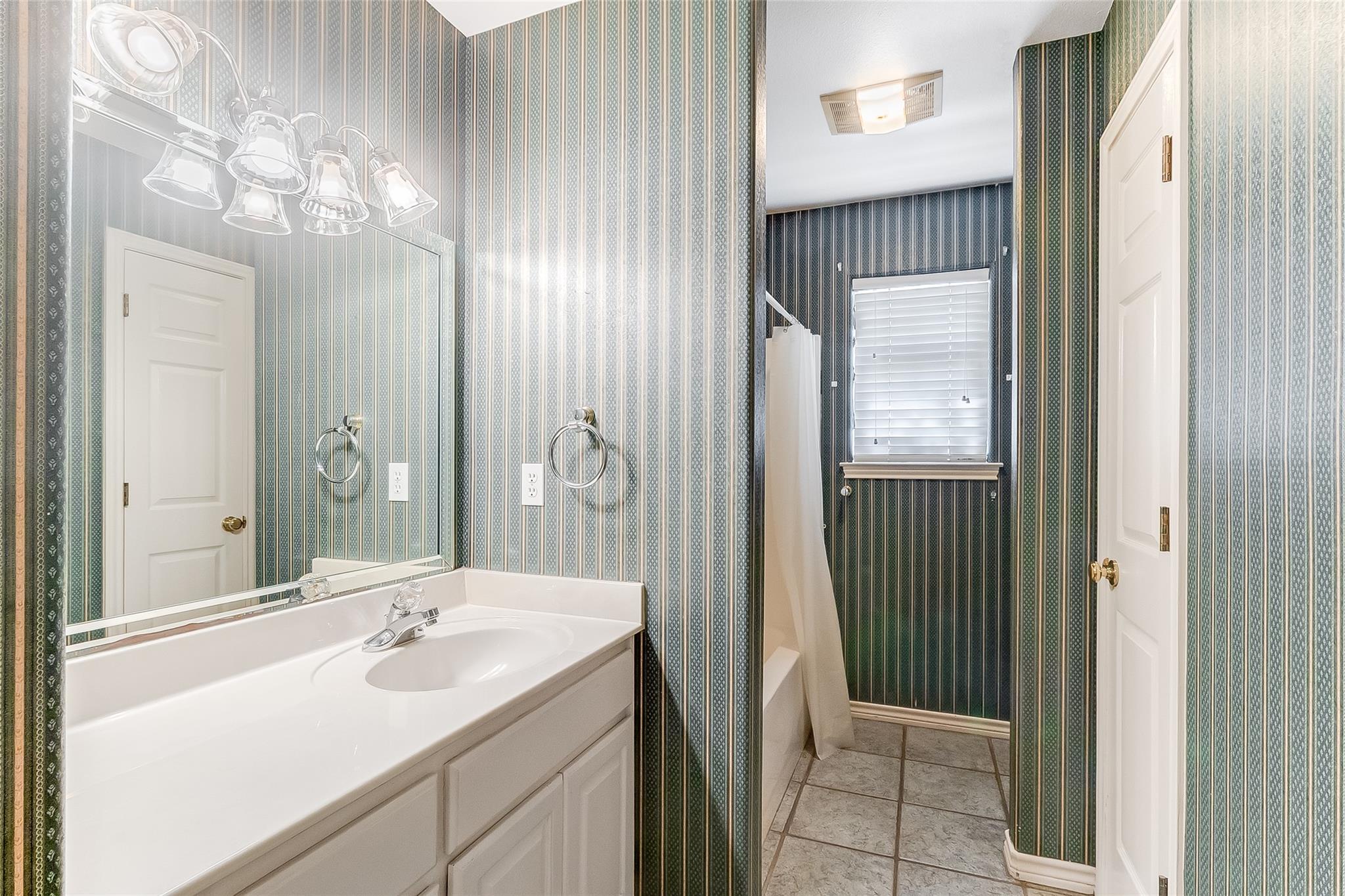 309 Delaware Springs Blvd, Burnet, TX 78611