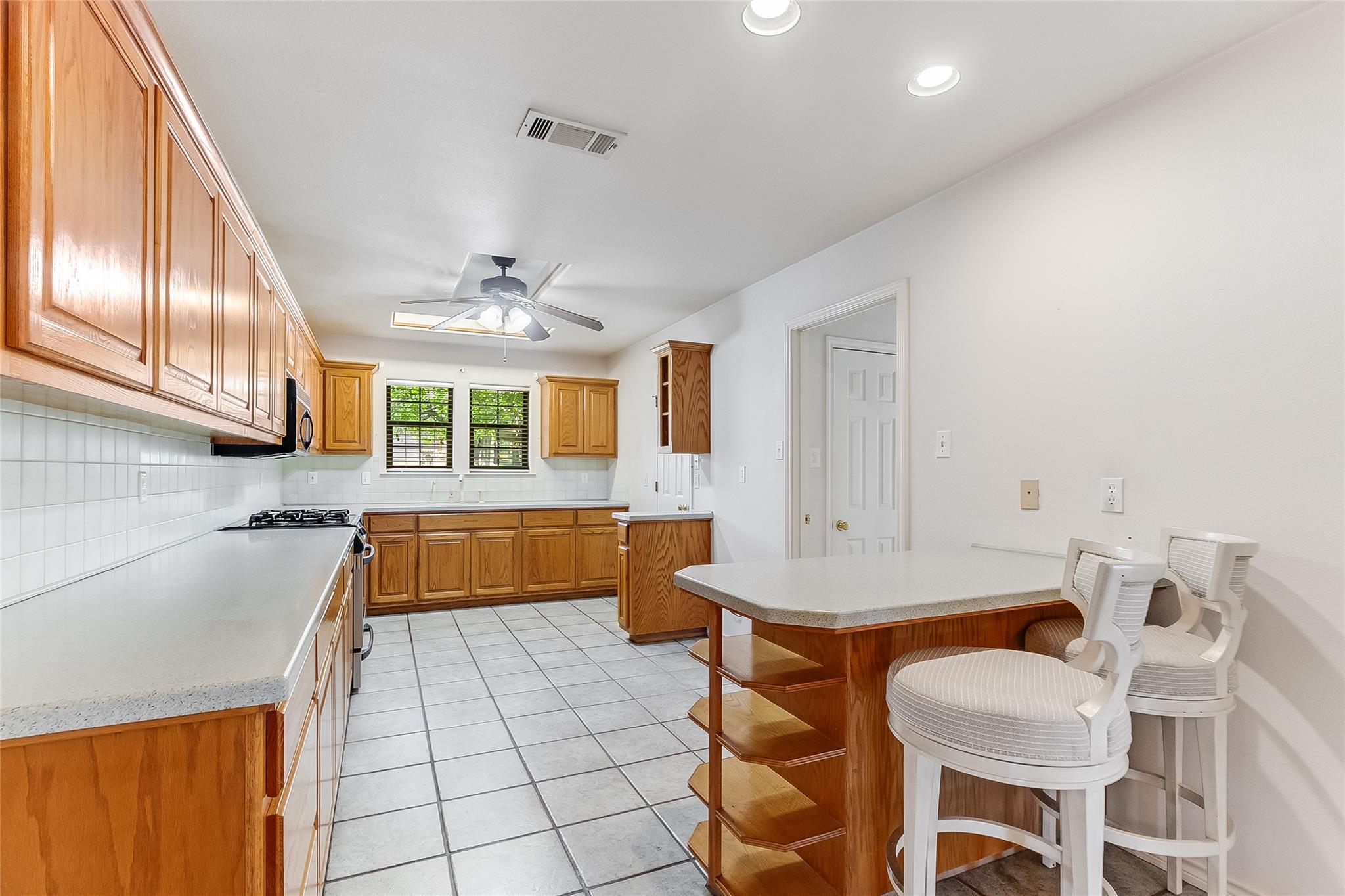 309 Delaware Springs Blvd, Burnet, TX 78611