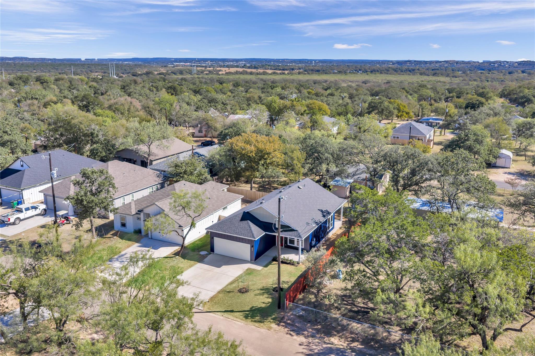 639 Magnolia Ln, Cottonwood Shores, TX 78657