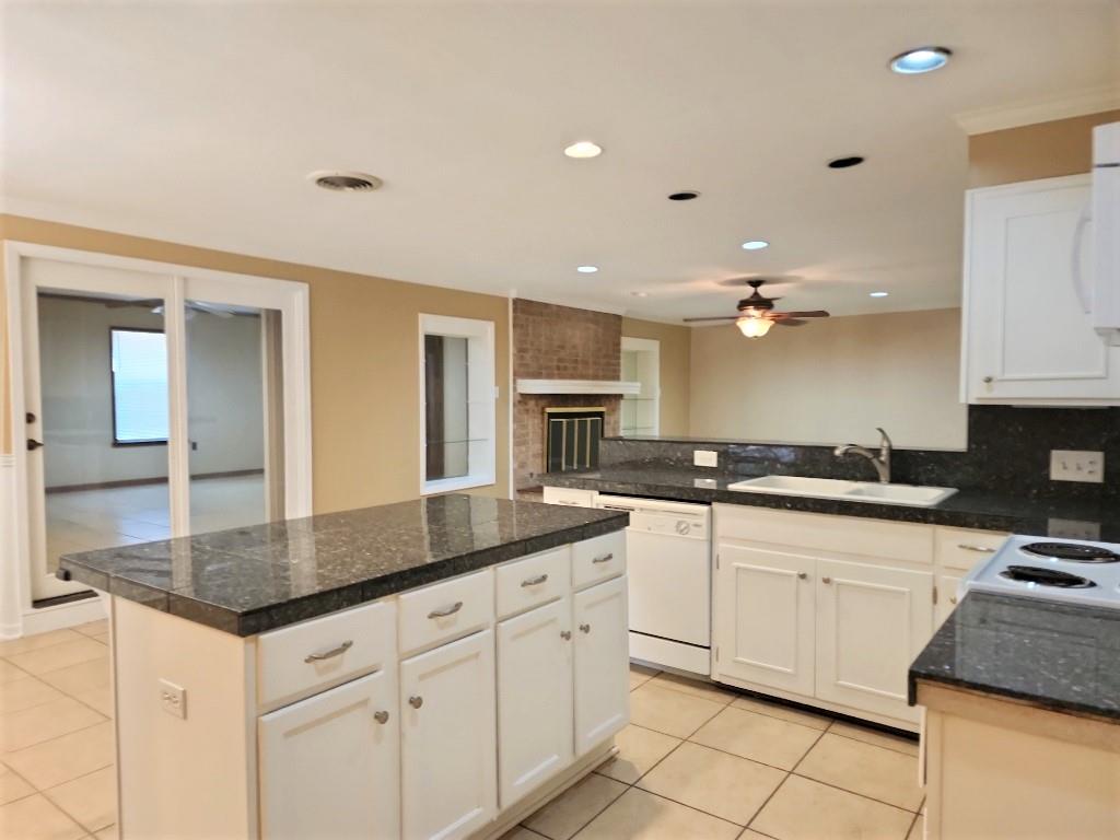 807 Country Club Rd, Georgetown, TX 78628