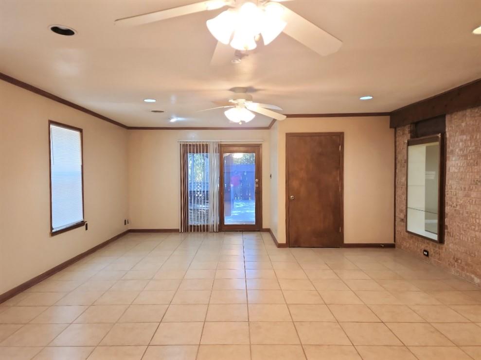 807 Country Club Rd, Georgetown, TX 78628