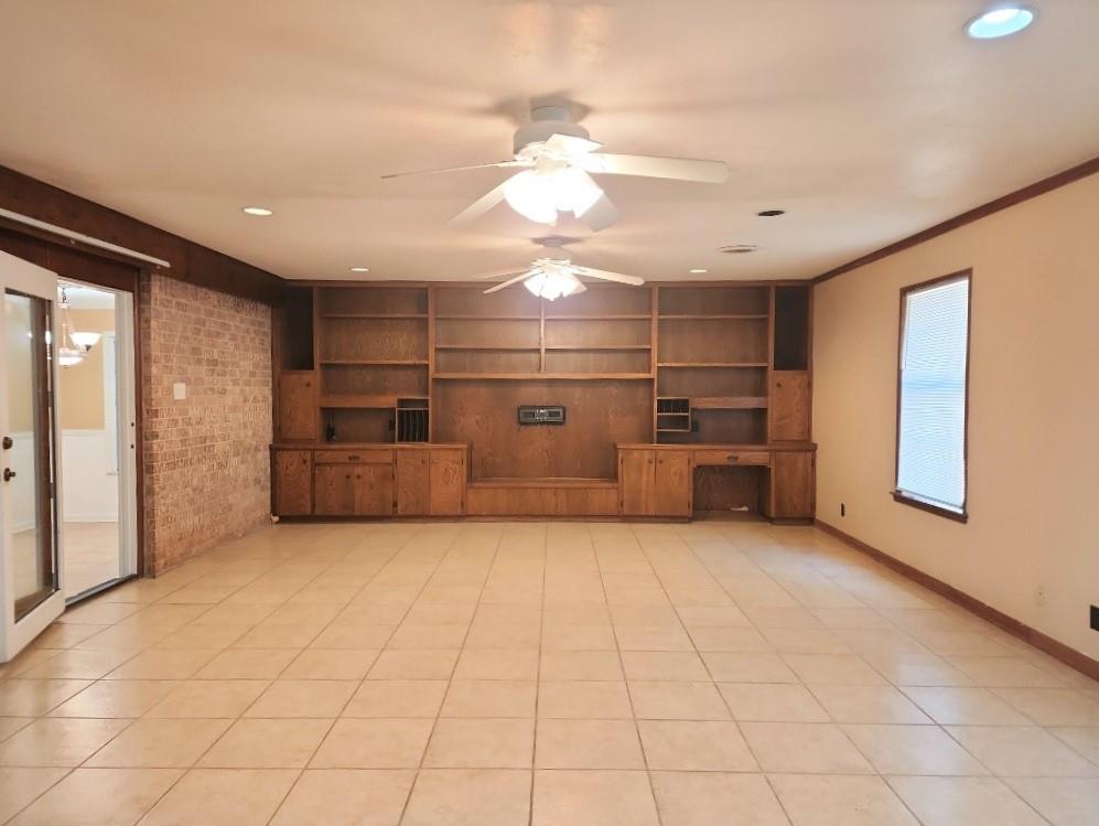 807 Country Club Rd, Georgetown, TX 78628