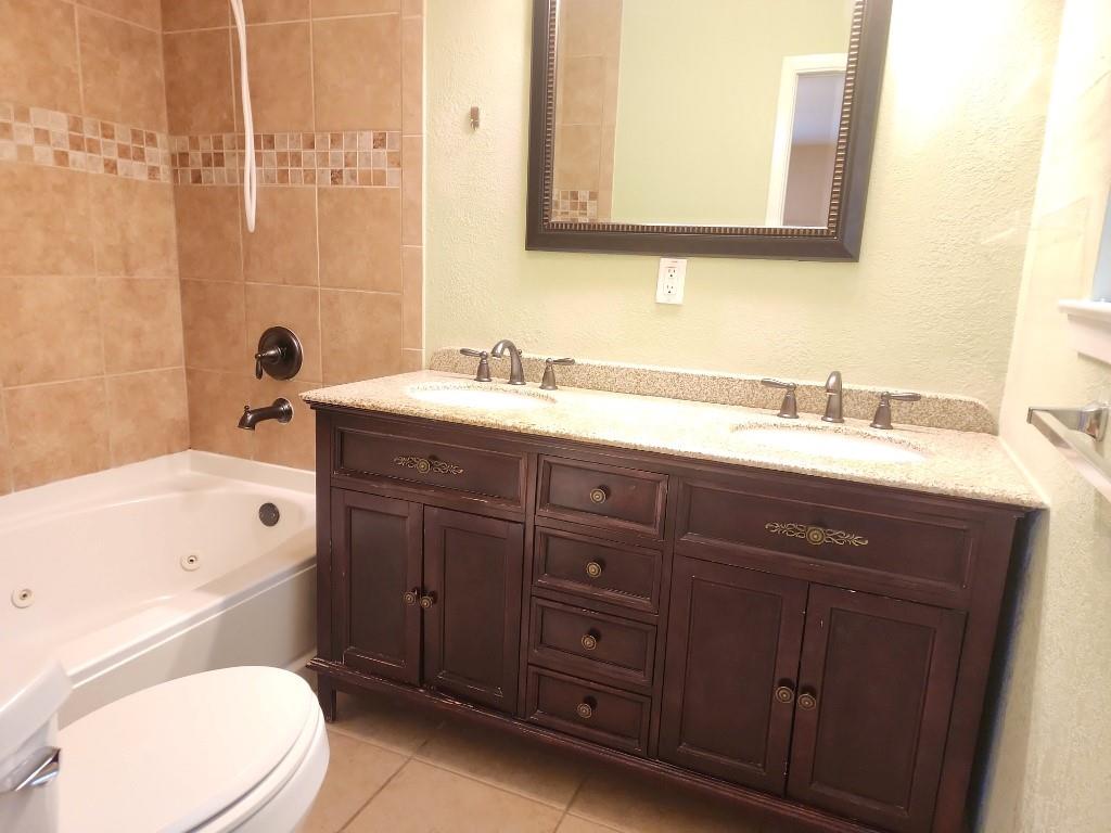 807 Country Club Rd, Georgetown, TX 78628