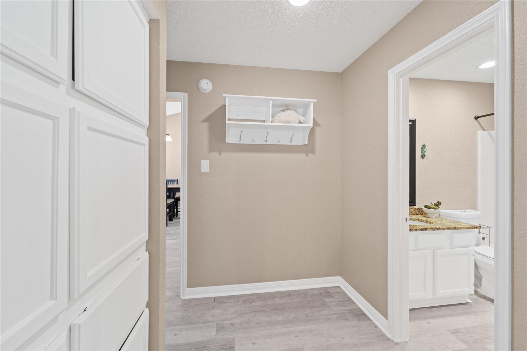 13314 Briar Hollow Dr, Austin, TX 78729