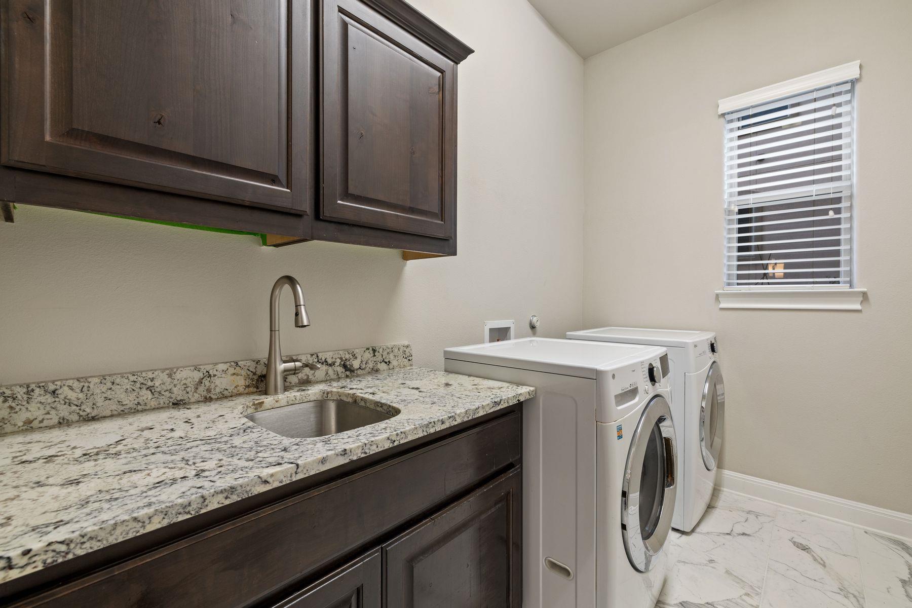 3417 Flat Iron Ct, Leander, TX 78641