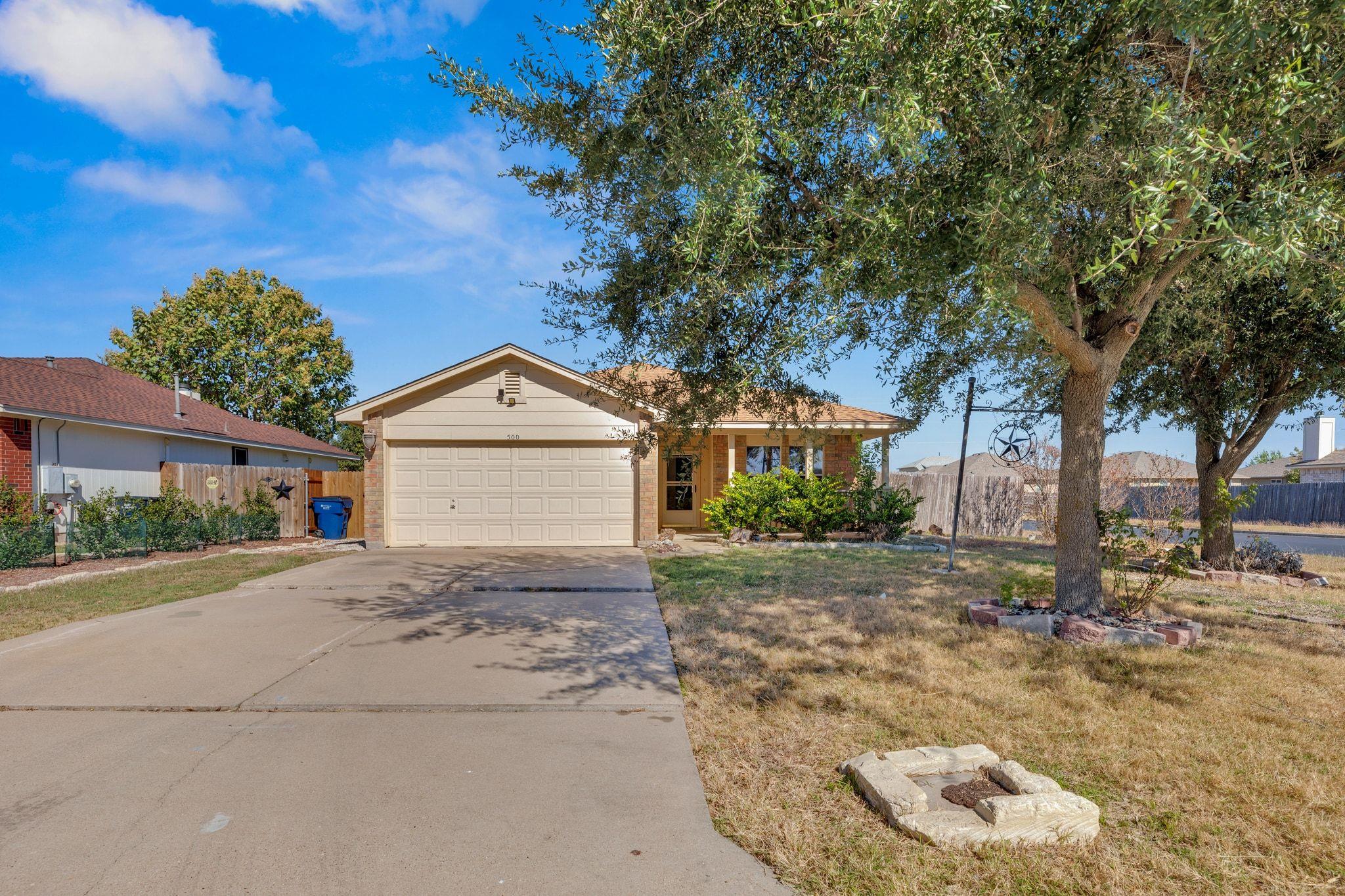 500 Mitchell Dr, Hutto, TX 78634