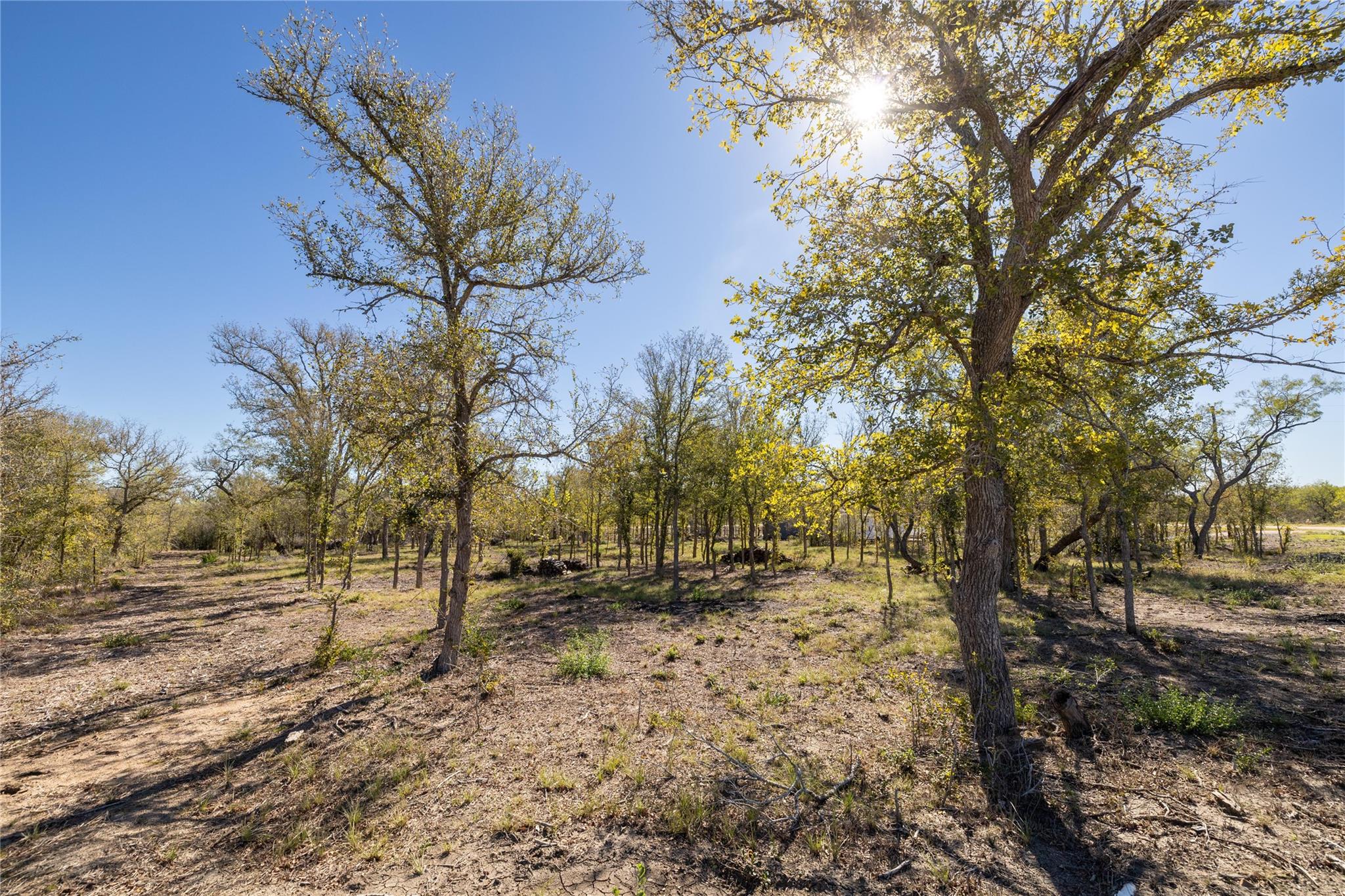 137 Baylen Clifton Ln, Lockhart, TX 78644