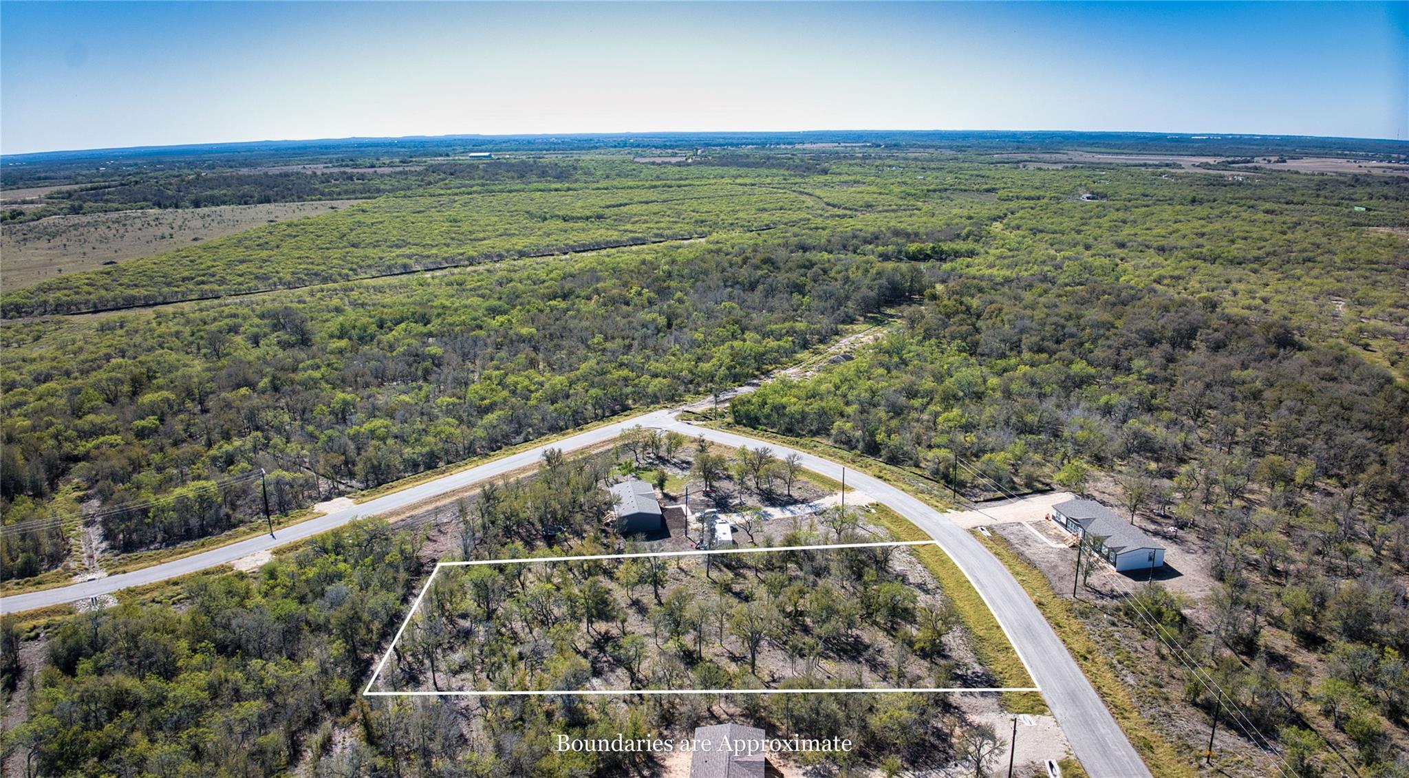 137 Baylen Clifton Ln, Lockhart, TX 78644