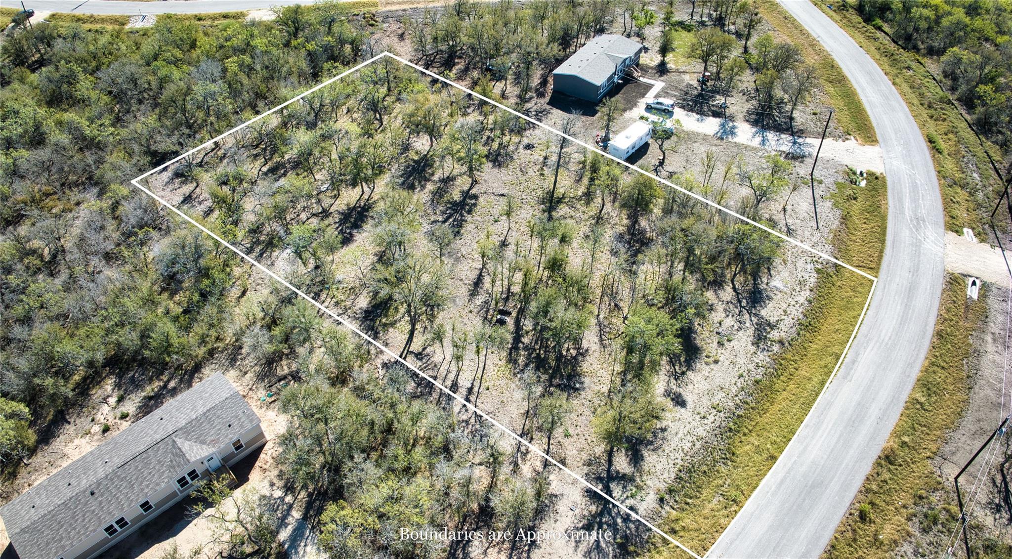 137 Baylen Clifton Ln, Lockhart, TX 78644