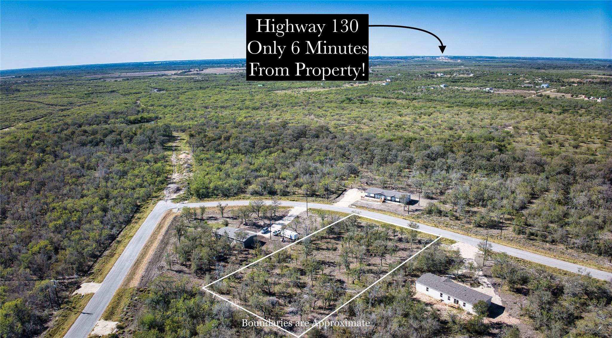 137 Baylen Clifton Ln, Lockhart, TX 78644
