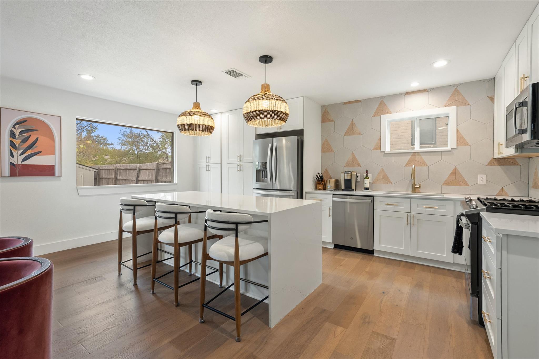 3808 Leafield Dr, Austin, TX 78749