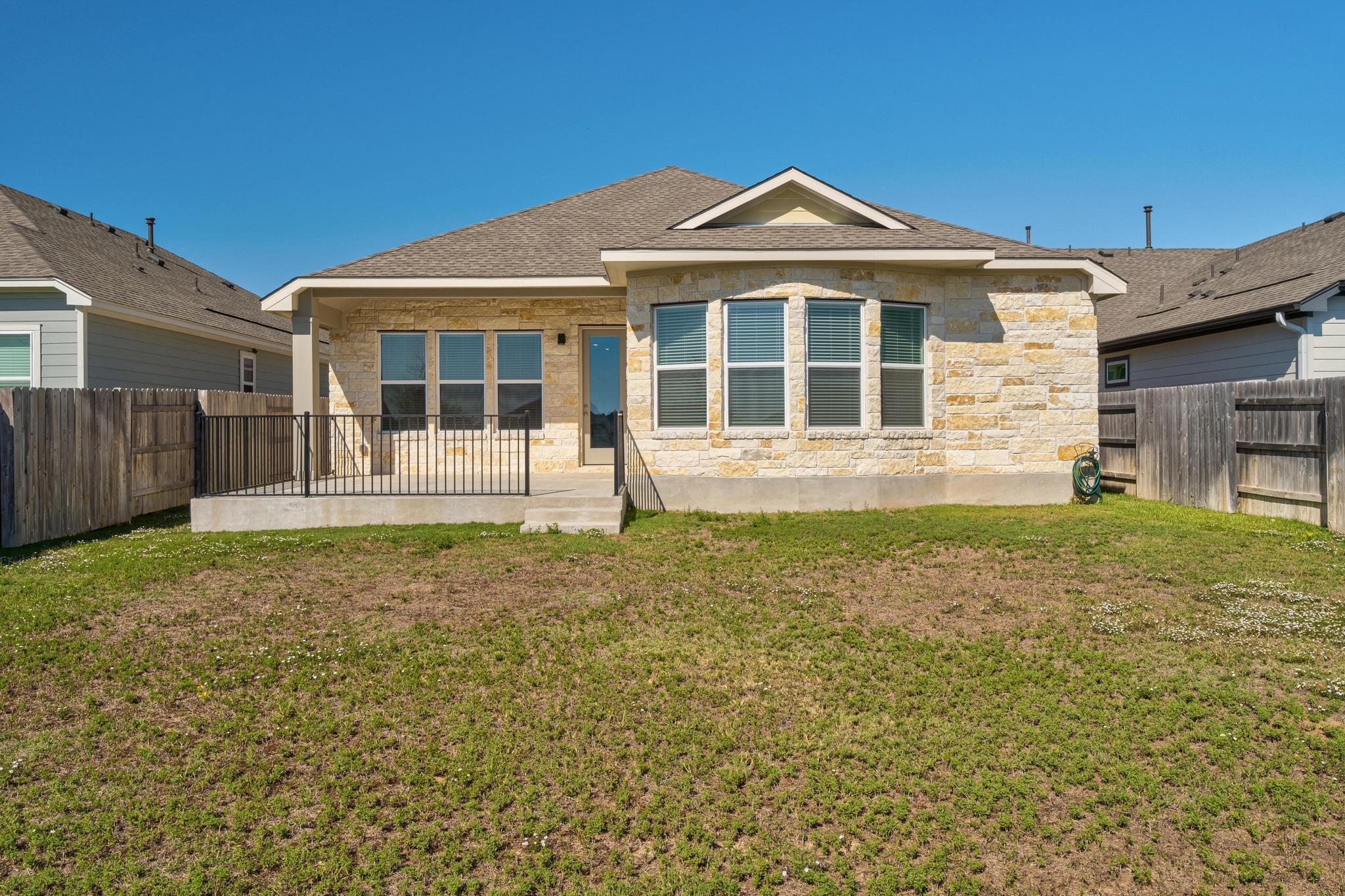 119 James Rose Ln, Bastrop, TX 78602
