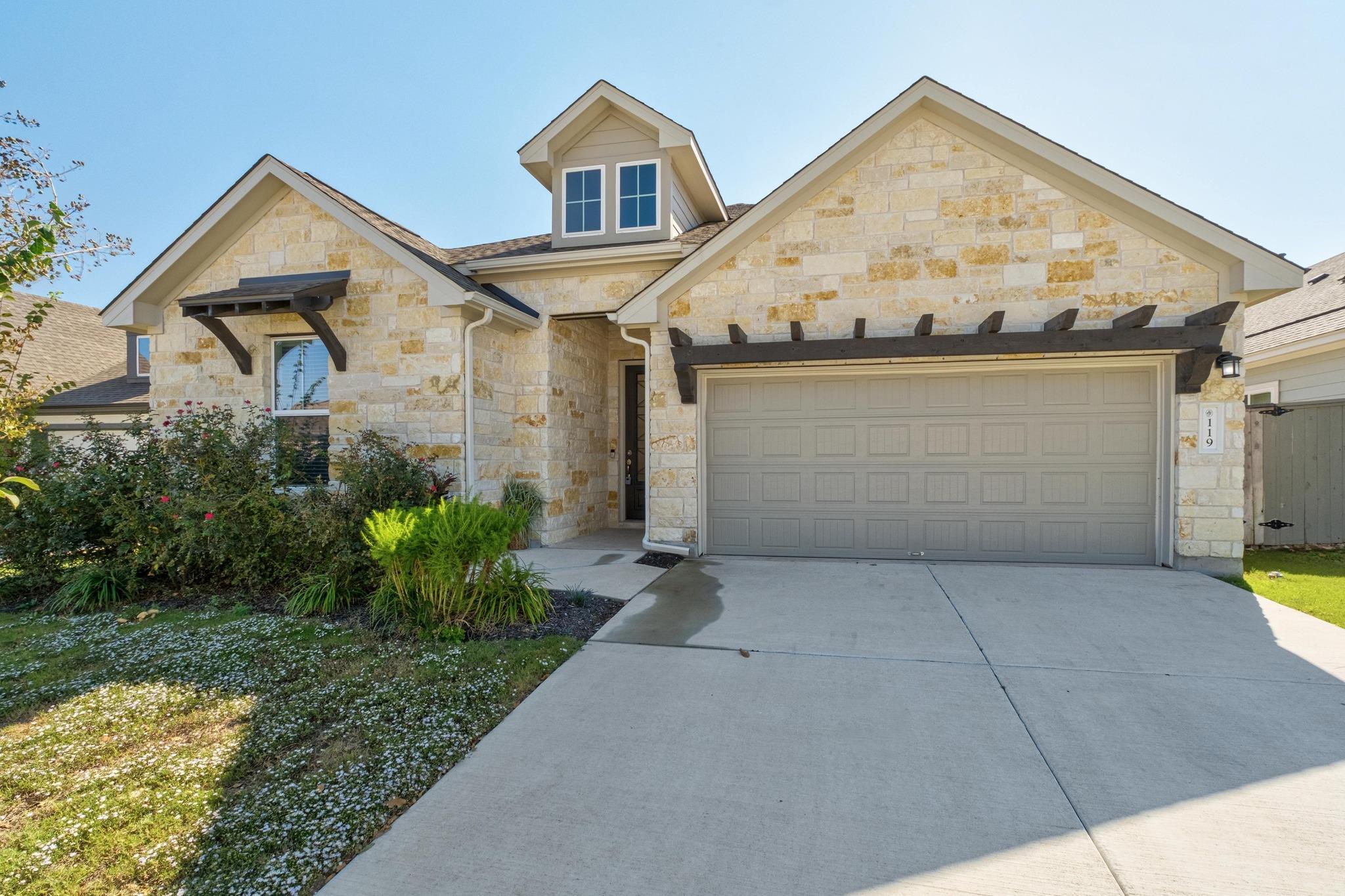 119 James Rose Ln, Bastrop, TX 78602