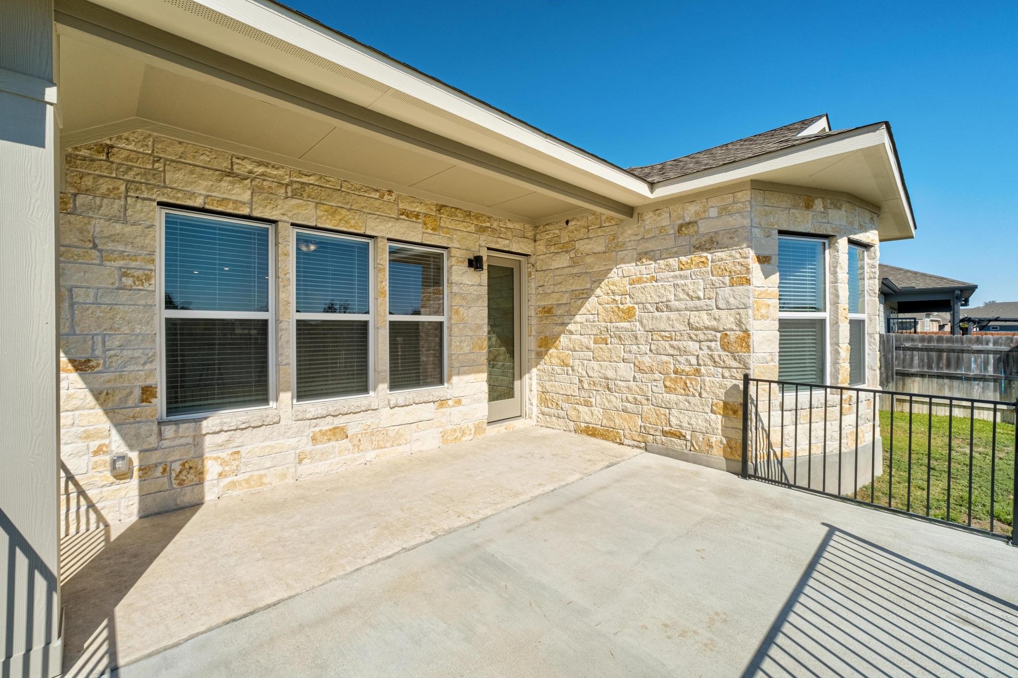 119 James Rose Ln, Bastrop, TX 78602