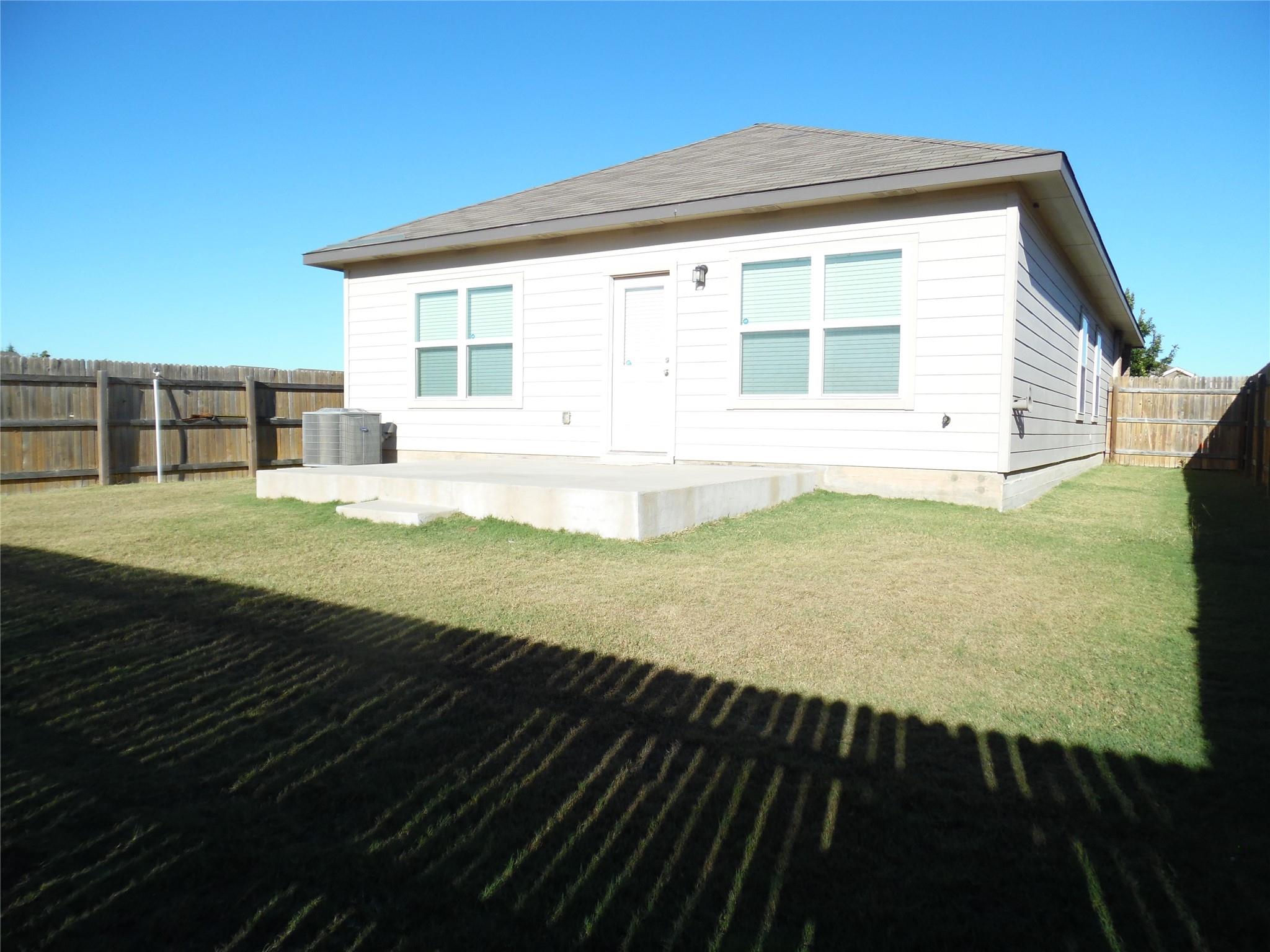 604 Independence Ave, Liberty Hill, TX 78642