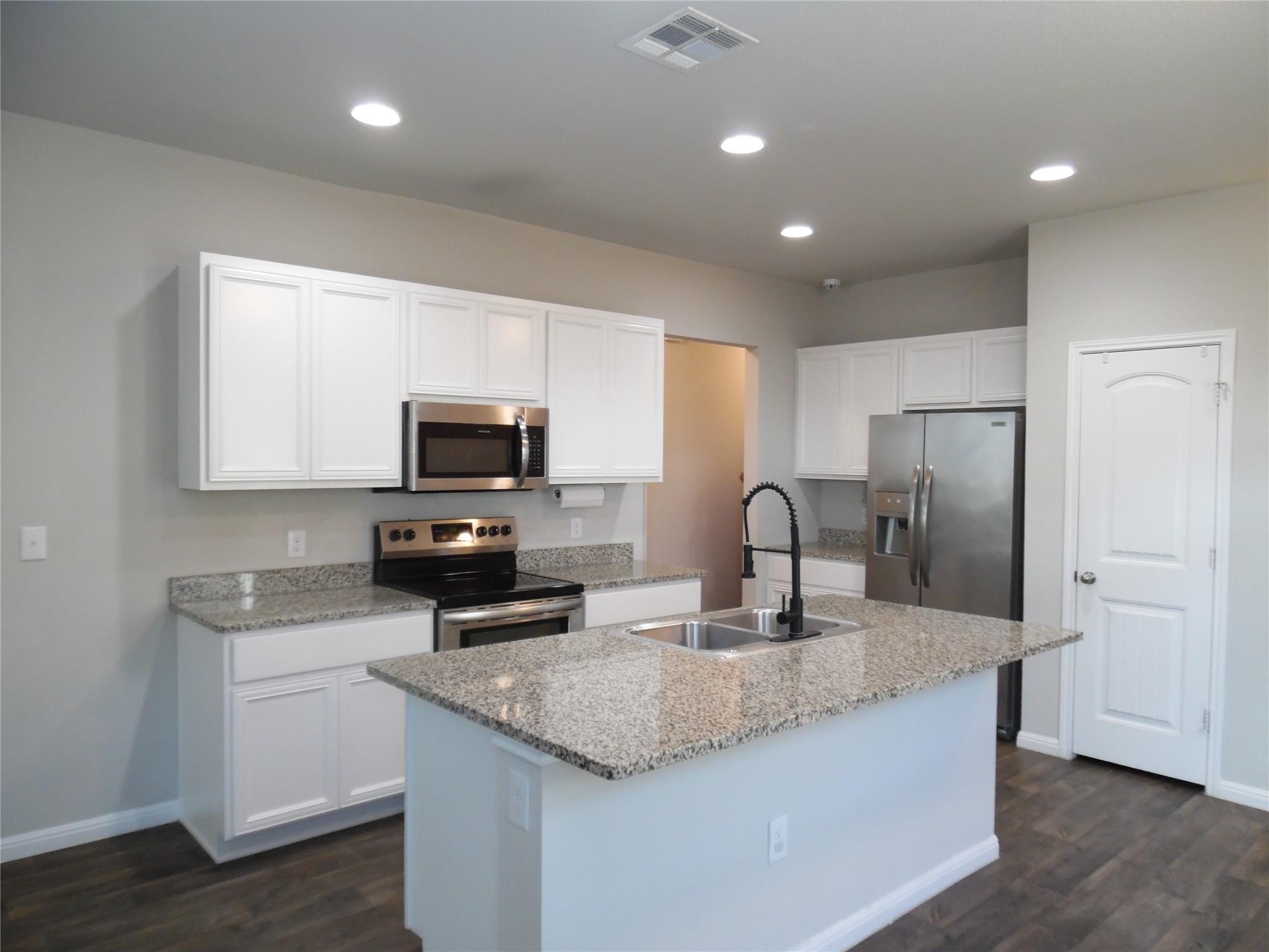 604 Independence Ave, Liberty Hill, TX 78642