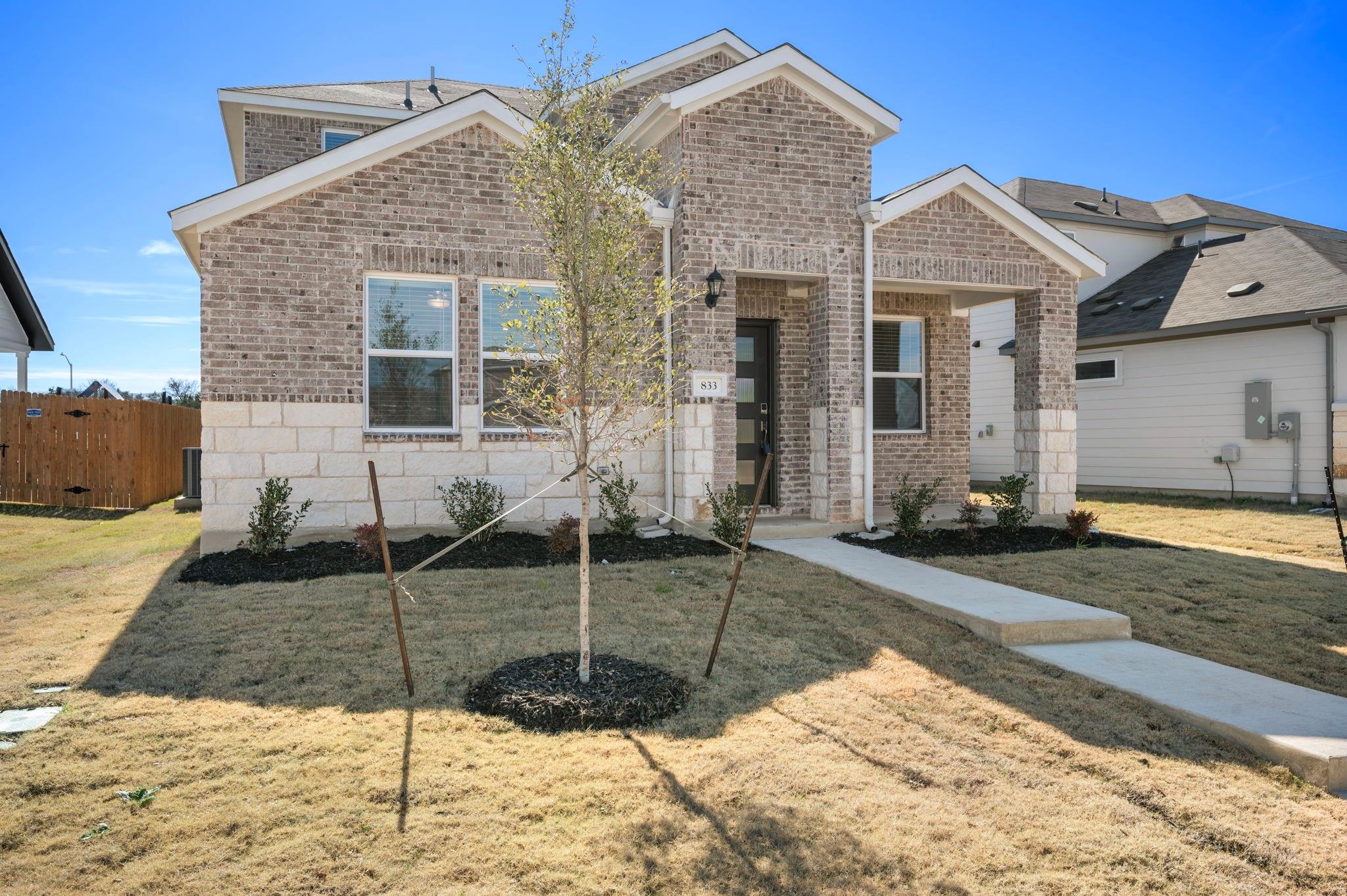 833 Long Run, Liberty Hill, TX 78642