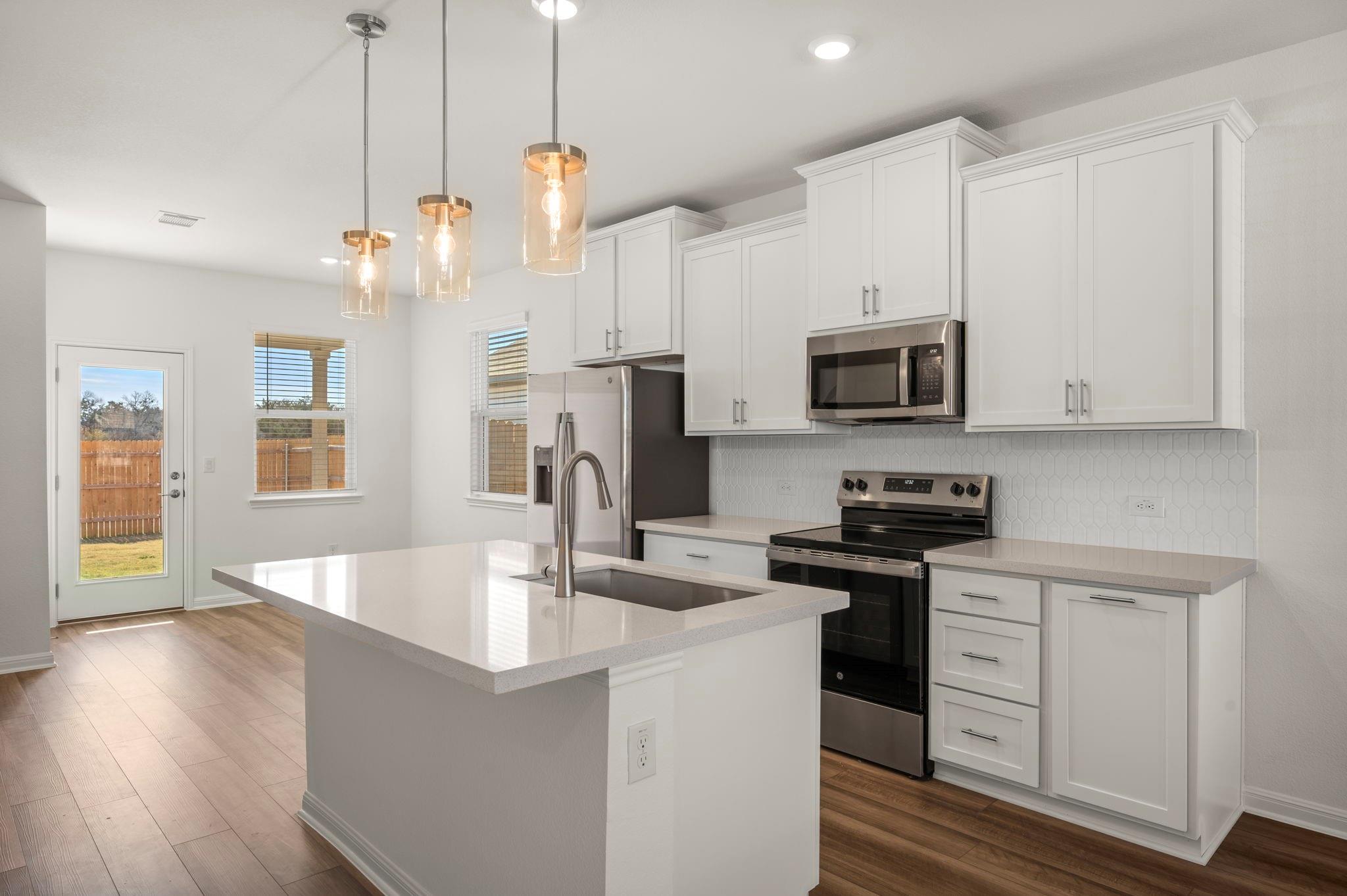 833 Long Run, Liberty Hill, TX 78642