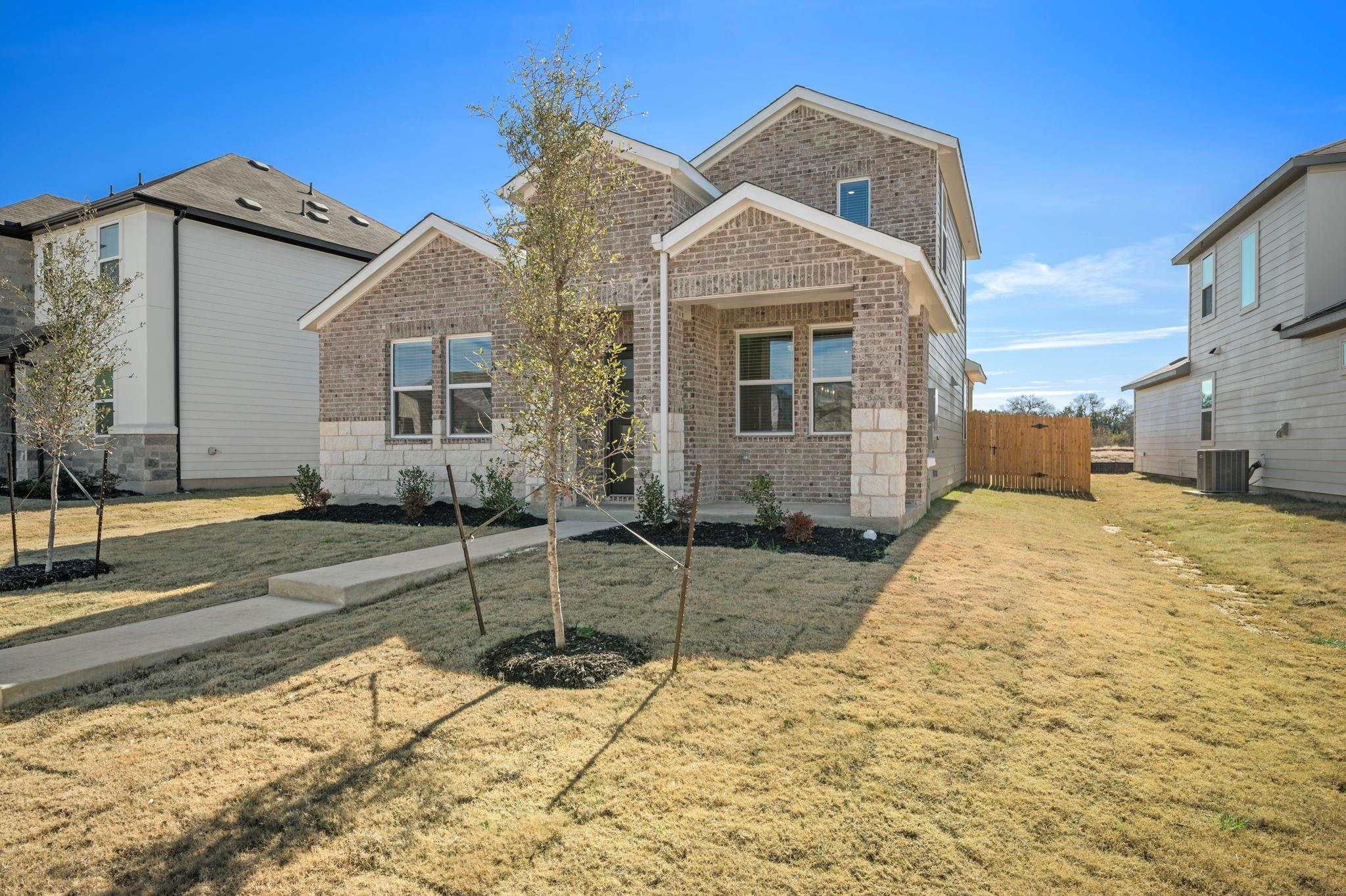 833 Long Run, Liberty Hill, TX 78642