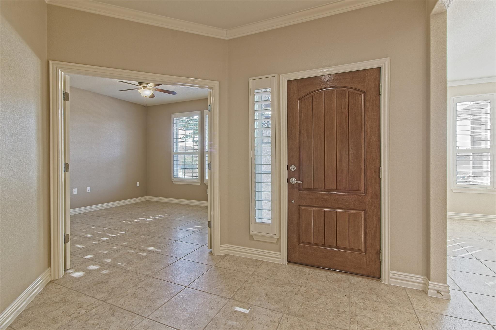 411 Capote Peak Dr, Georgetown, TX 78633