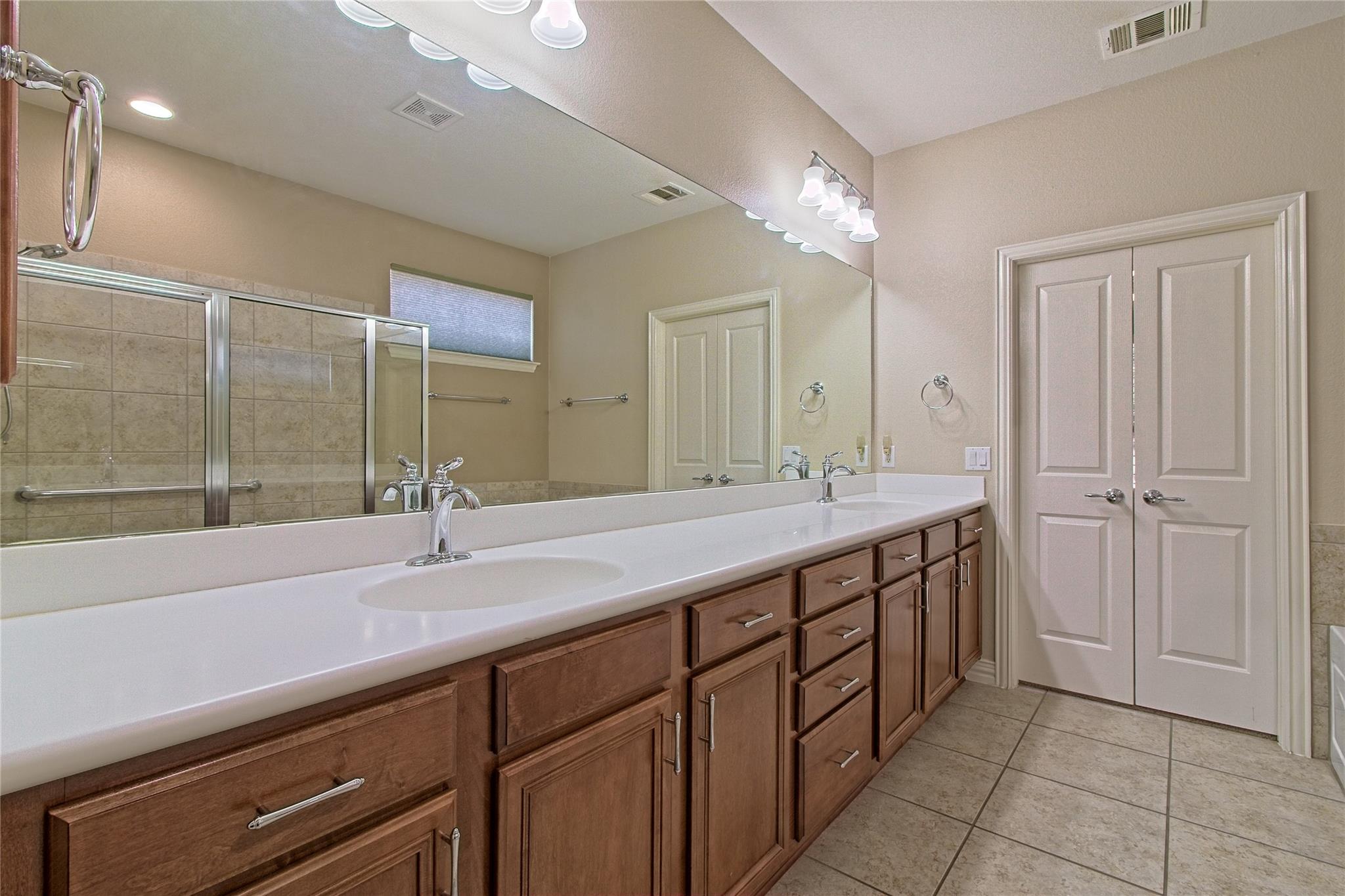 411 Capote Peak Dr, Georgetown, TX 78633