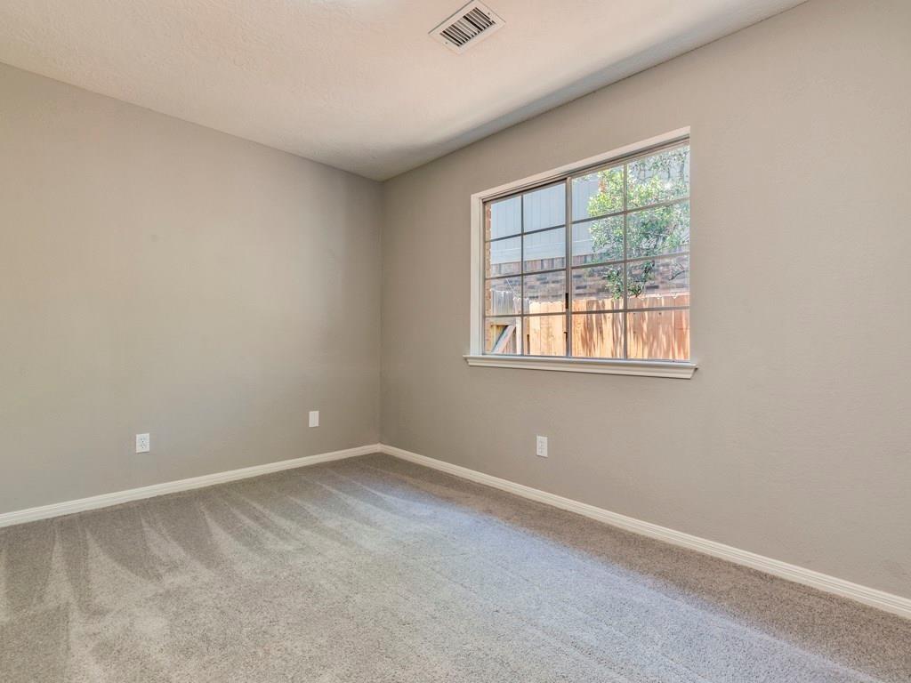 1104 Quail Ln, Round Rock, TX 78681