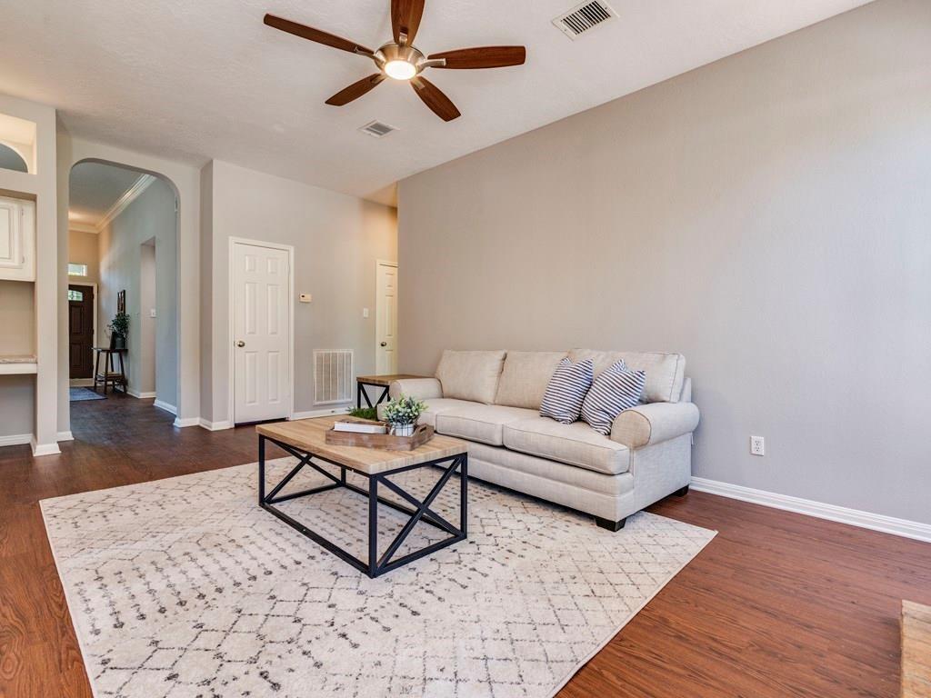 1104 Quail Ln, Round Rock, TX 78681