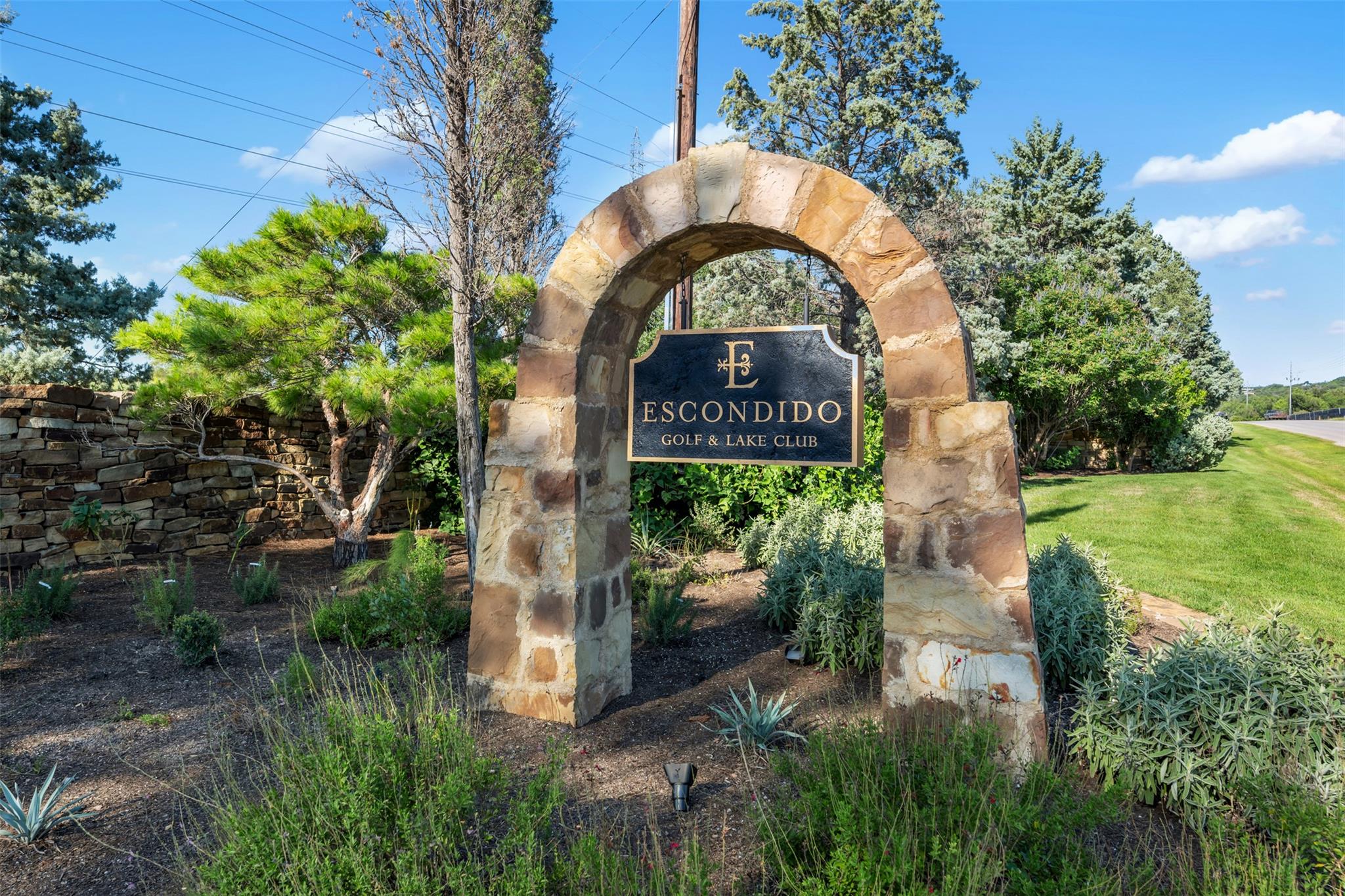 165 Plaza Escondido, Horseshoe Bay, TX 78657