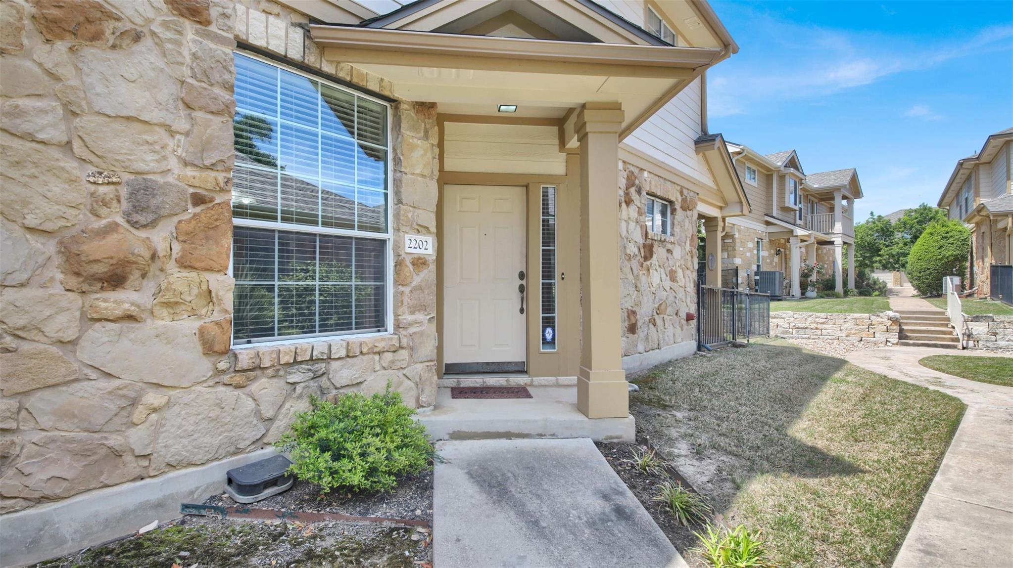 16100 South Great Oaks #2202 Dr, Round Rock, TX 78681