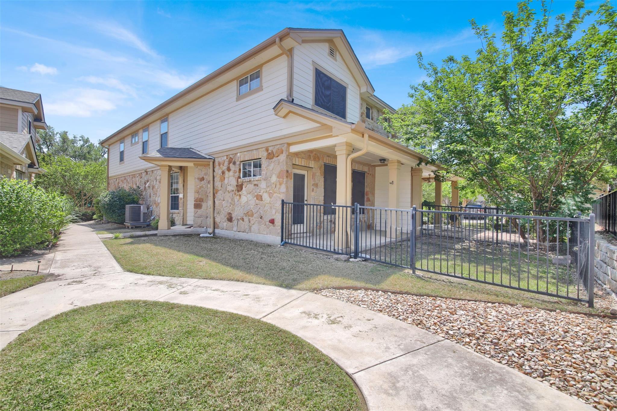 16100 South Great Oaks #2202 Dr, Round Rock, TX 78681