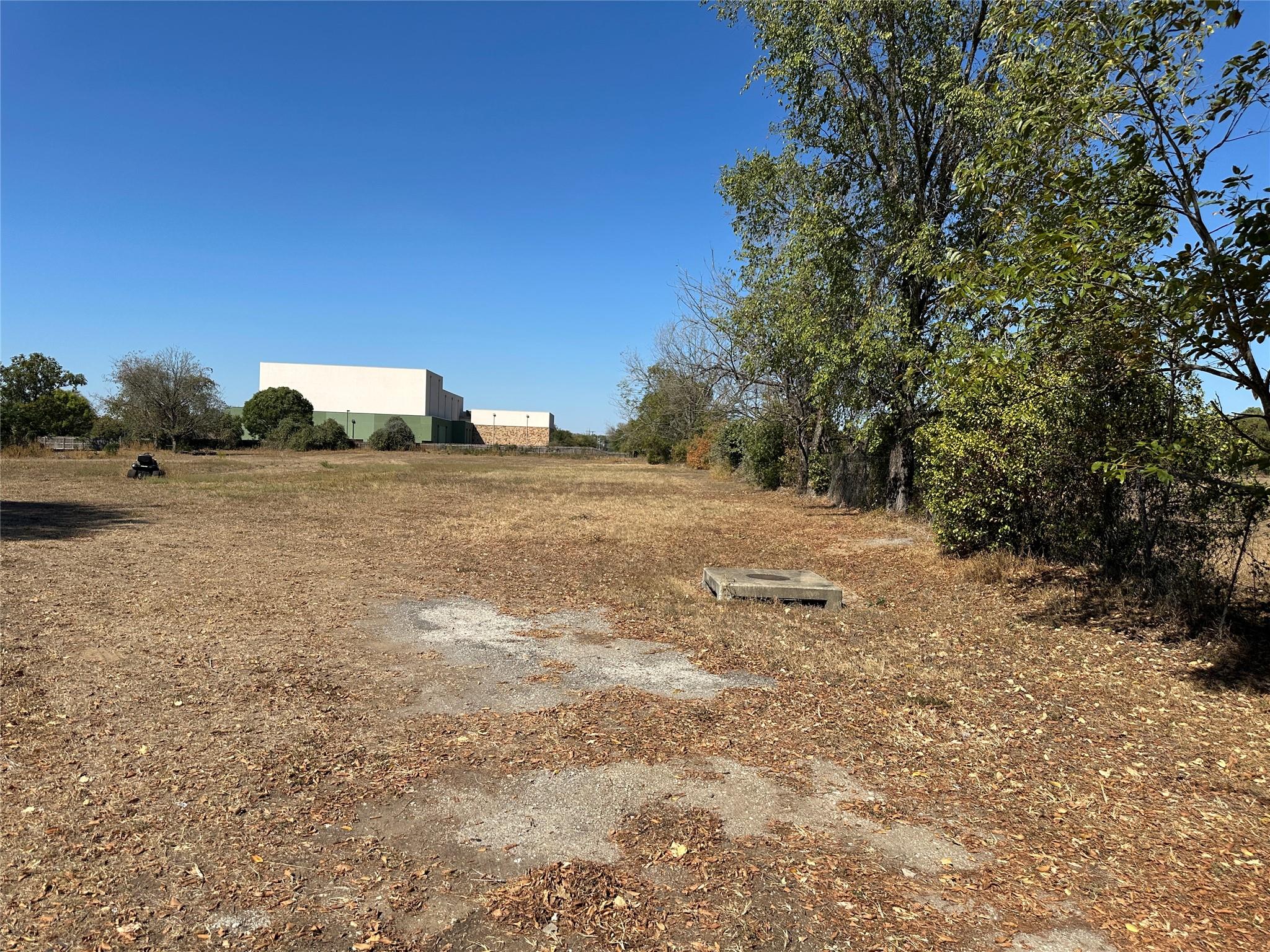 1210 Chambers St, Bastrop, TX 78602