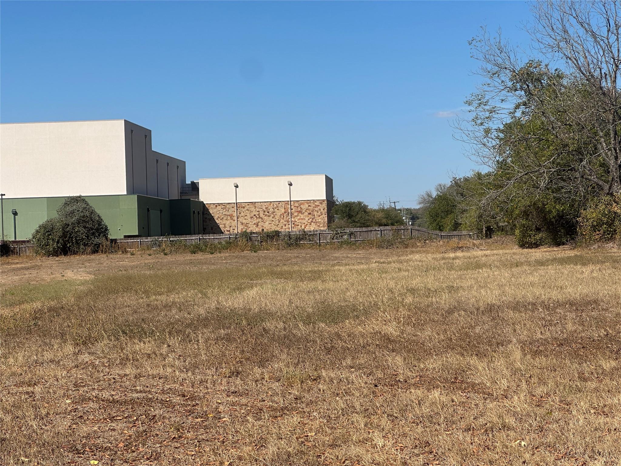 1210 Chambers St, Bastrop, TX 78602